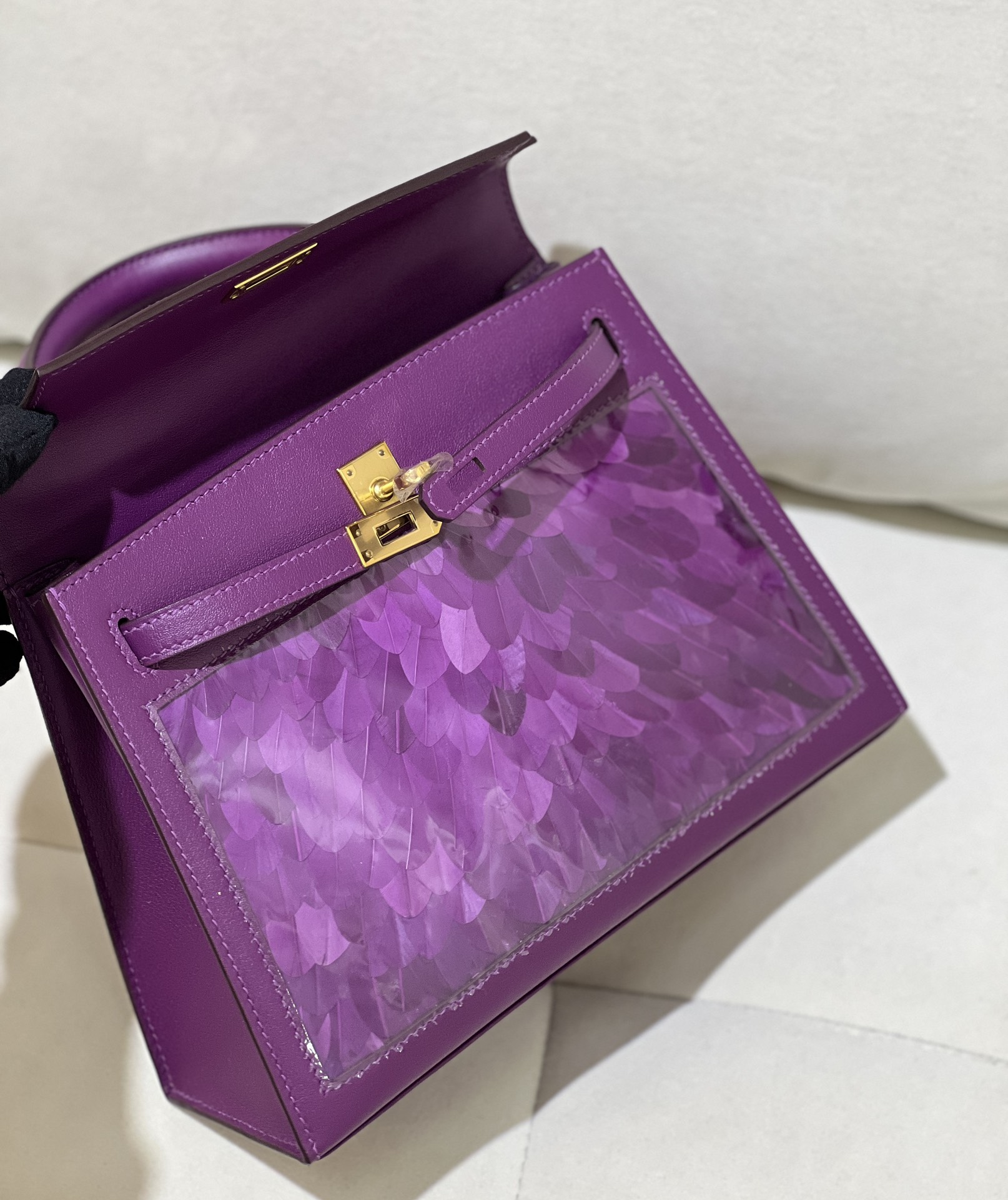 Kelly 25cm Swift Leather Bag with Feathers - Anemone Purple & Gold Hardware 6 i1730013123 9403 4