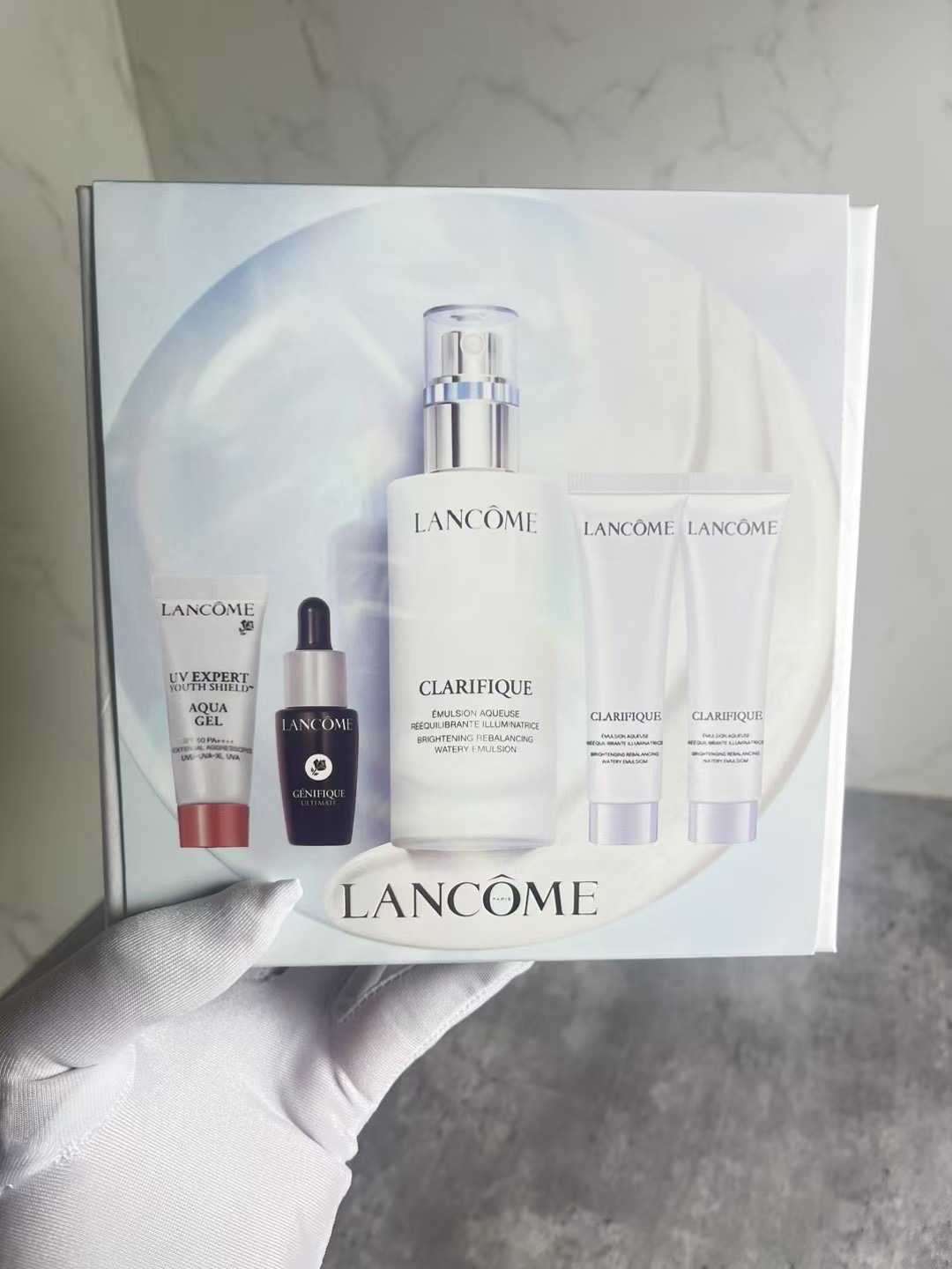 Set de loción Lánkòu Aurora 4+1! Incluye: loción Aurora 75ml×1 + loción Aurora 5ml×2 + loción solar 10ml×1 + esencia 7m…