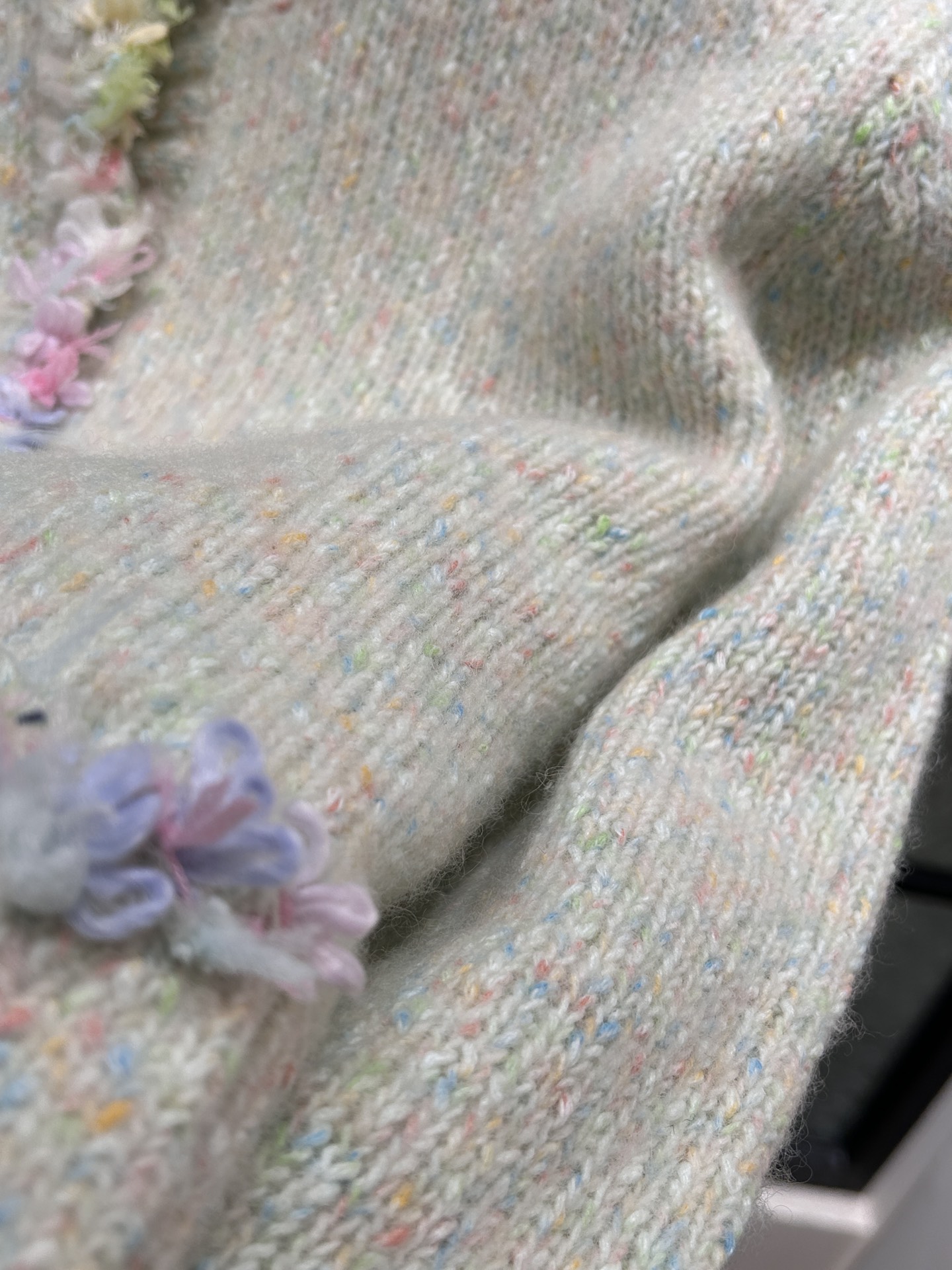 Chanel Multicolor Knit Cardigan, Women's Apparel, Size 36-40 8 i1757655957 6323 6