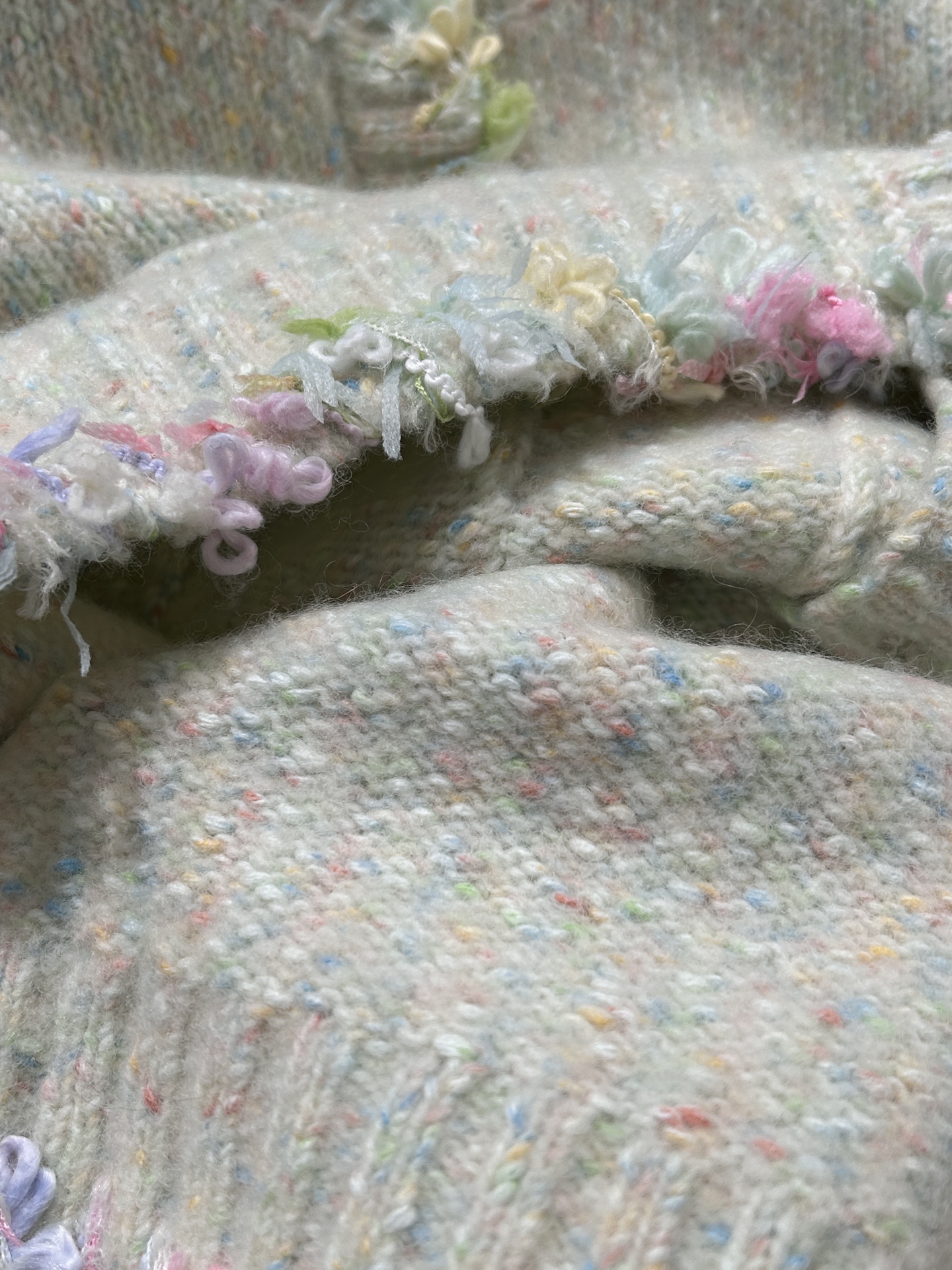 Chanel Multicolor Knit Cardigan, Women's Apparel, Size 36-40 9 i1757655960 50 0