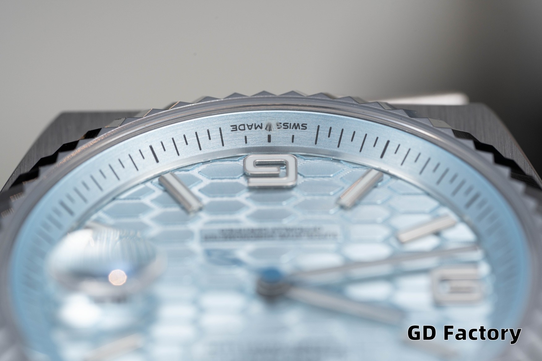 שעון Rolex Land-Dweller בצבע ביתי שניות מפאת במיוחד 7 a1753889558993 3078