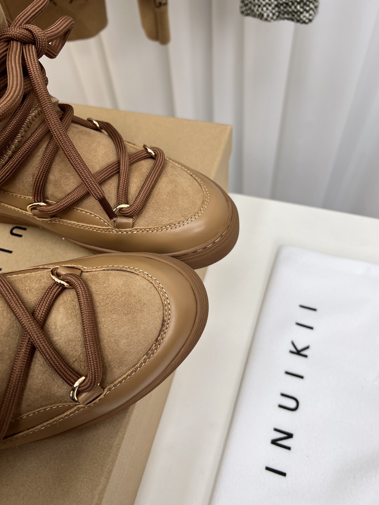 “INUIKLL2023s High-End Snow Boots: Genuine Leather, Wool Lining, Durable Rubber Sole” - 图片 7