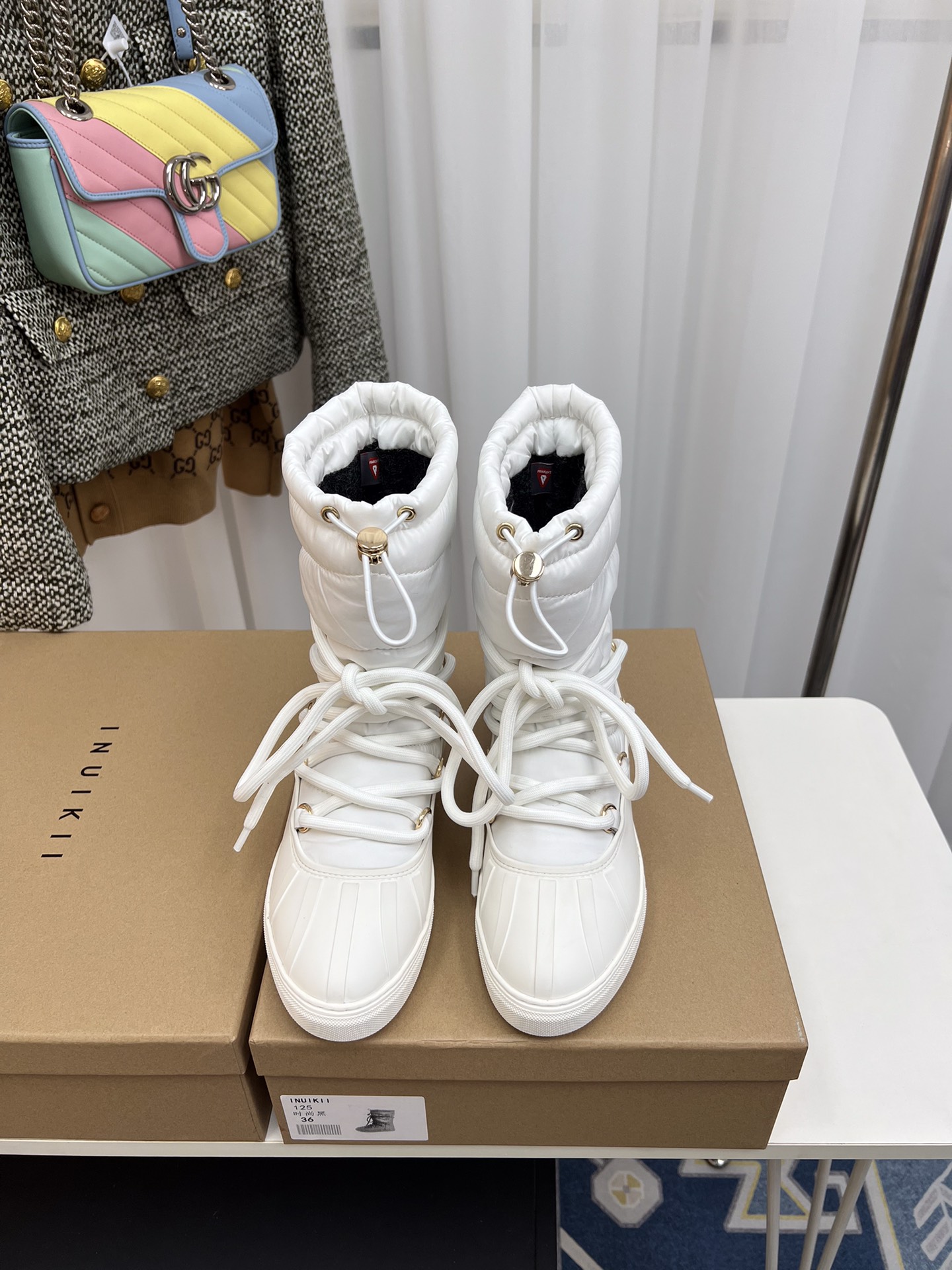 INUIKLL2023s High-End P850 Snow Boots with Waterproof Feathers and Wool Lining.