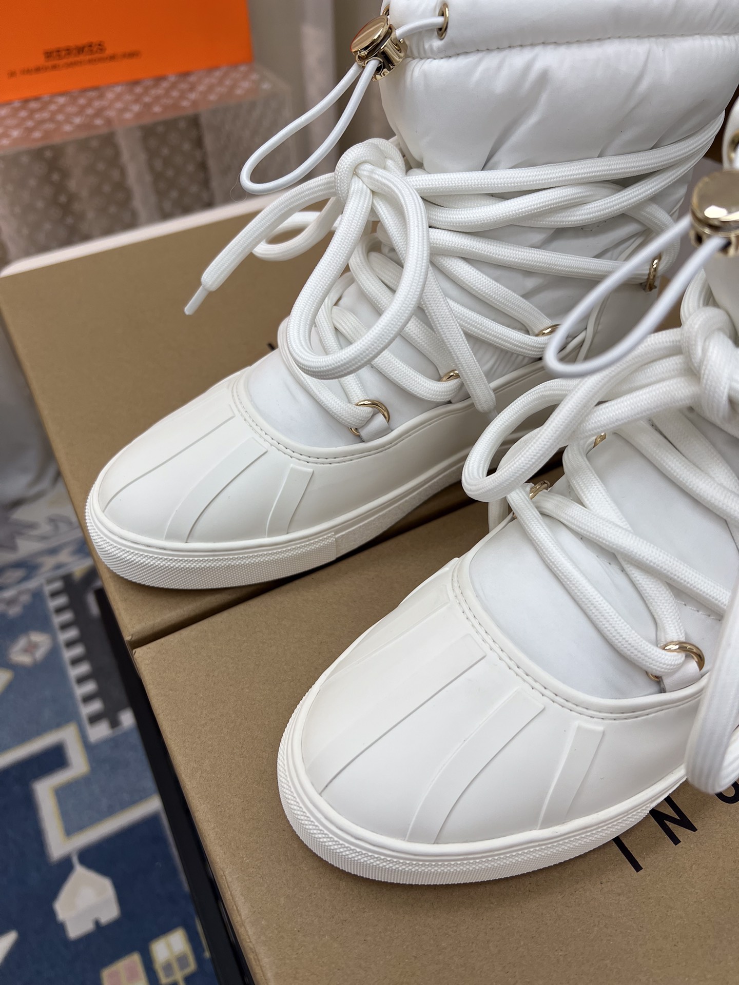 INUIKLL2023s High-End Waterproof Snow Boots with Rubber Bottom and 40 Coders. - 图片 5