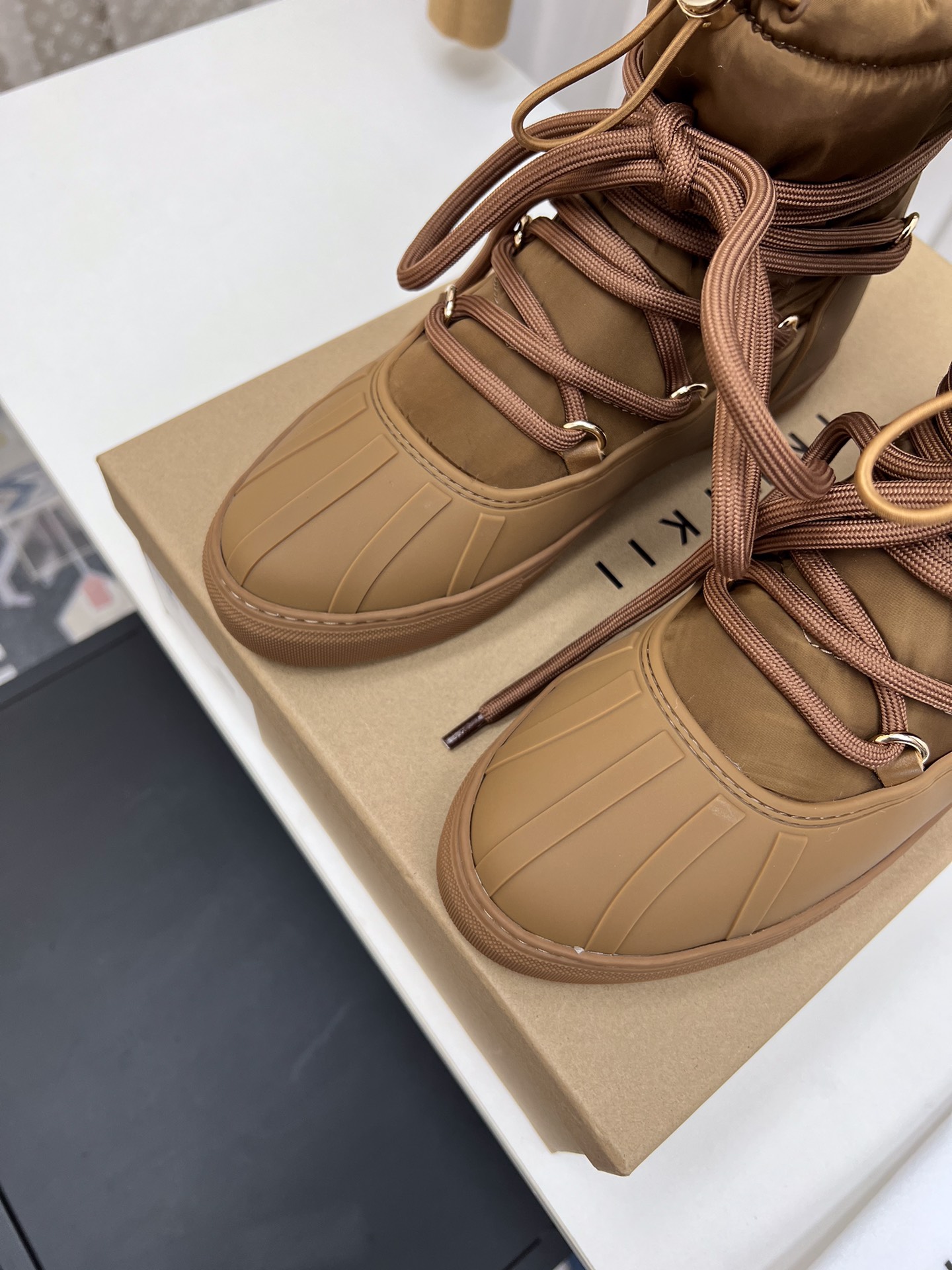 INUIKLL2023 Snow Boots: High-End Waterproof Feathers, Durable Rubber Sole, 40 Coders. - 图片 7
