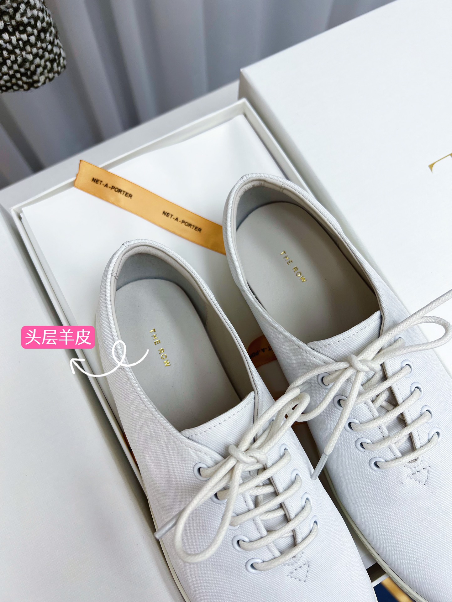 “Summer Canvas Sneakers: P500 The Row Sam, Ideal for Leisure Closet” - 图片 7