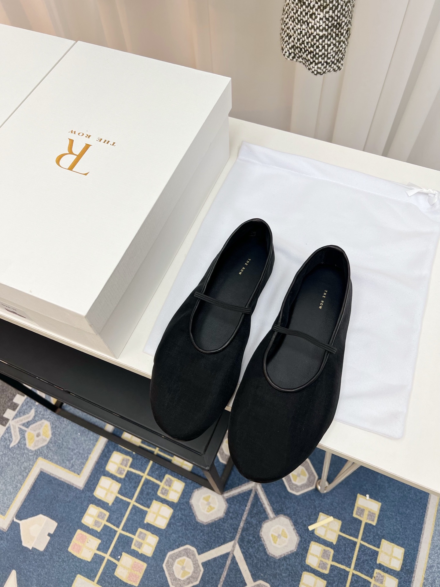 New French-Style Gauze Flat Shoes with Sheepskin Insoles and Dropping Glue Soles