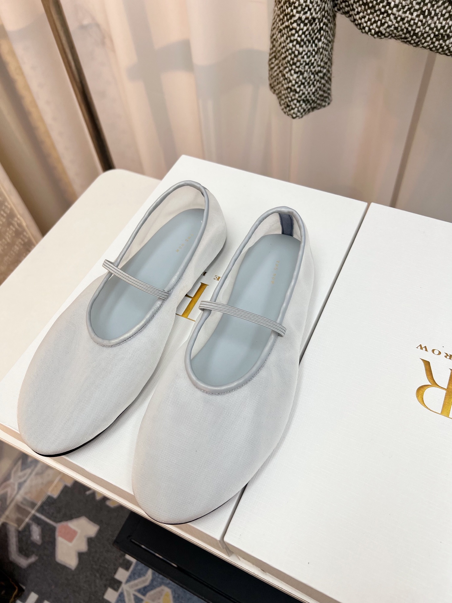 New French-Style Gauze Flat Shoes with Ventilation and Sheepskin Insoles – P425 Summary - 图片 5