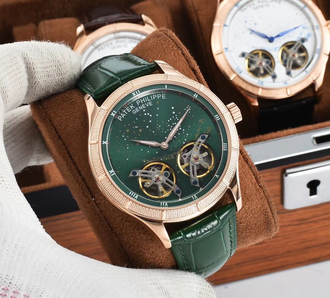 NO:726589,Brand Patek Philippe Complex Function Starry Sky Series Noble style and extraordinary) Excellent quality details optimized Ring mouth finely carved texture. Type of fine men's watch (top) Latest launch Strap Genuine cowhide strap (durable) Movement top-level double flywheel mechanical movement (stable) Material mineral super mirror (wear-resistant) Noble temperament Excellent style Exquisite quality Elegant gentleman Size diameter 44mm, thickness 13mm Exquisite launch!  Welcome to reprint!  ,,cowhide19860909品牌百达菲丽 复杂功能星空系列 尊贵风格大气不凡）卓越品质细节优化 圈口精雕纹理. 类型精品男士腕表（顶级）最新上市 表带真牛皮表带（耐用） 机芯顶级双飞轮机械机芯（稳定） 材料矿物超强镜面（耐磨） 尊贵气质 卓越风格 精湛品质 优雅绅士 尺寸直径44mm厚13mm精湛上市！欢迎转载！,,cowhide,Watch