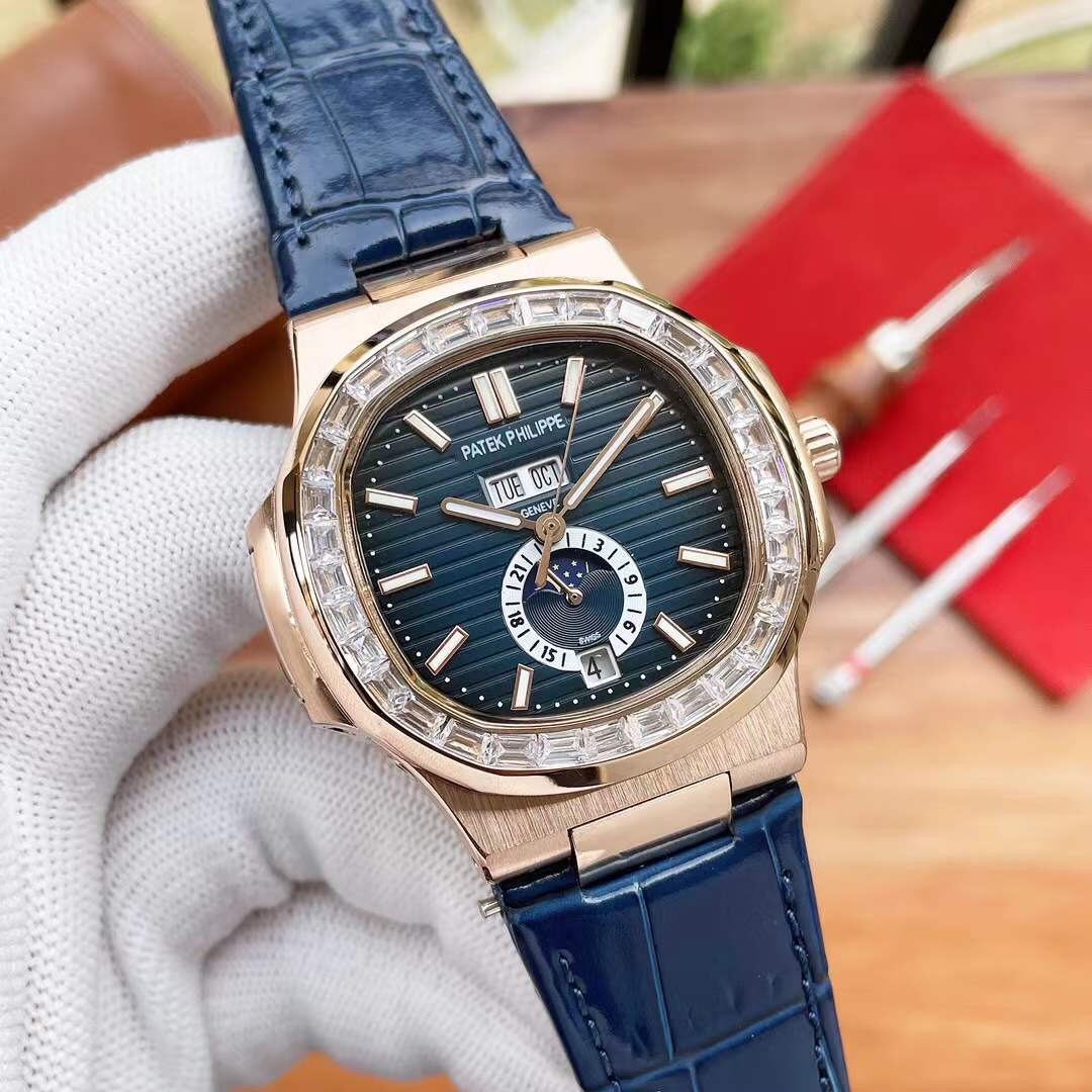 NO:726612,Brand Patek Philippe Nautilus Series Sports Series 5726/1A-1 Men's Watch Size diameter: 40.5 mm Thickness: 12 mm Strap first layer of cowhide, original buckle 316 stainless steel bracelet. Movement: fully automatic mechanical movement, cowhide19860909品牌百达菲丽鹦鹉螺 系列运动系列 5726/1A-1 男士腕表 尺寸直径:40.5毫米 厚度:12毫米 表带头层牛皮,原装表扣 316精钢表链. 机芯:全自动机械机芯,,cowhide,Watch