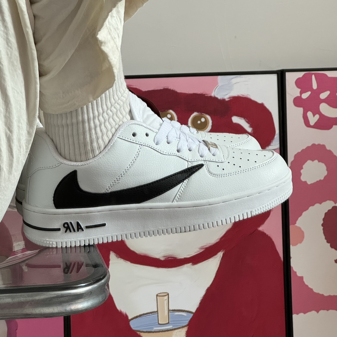 万胜出厂价:67💰空军一号♻️二层皮系列,原盒真标 Nk Air Force 1 Low AF1 空军一号低帮 白黑倒钩 码数36-44 男女现货