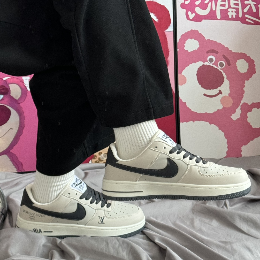 万胜出厂价:67💰空军一号♻️二层皮系列,原盒真标 Nk Air Force 1 Low AF1 空军一号低帮 LV灰色 码数36-44 男女现货