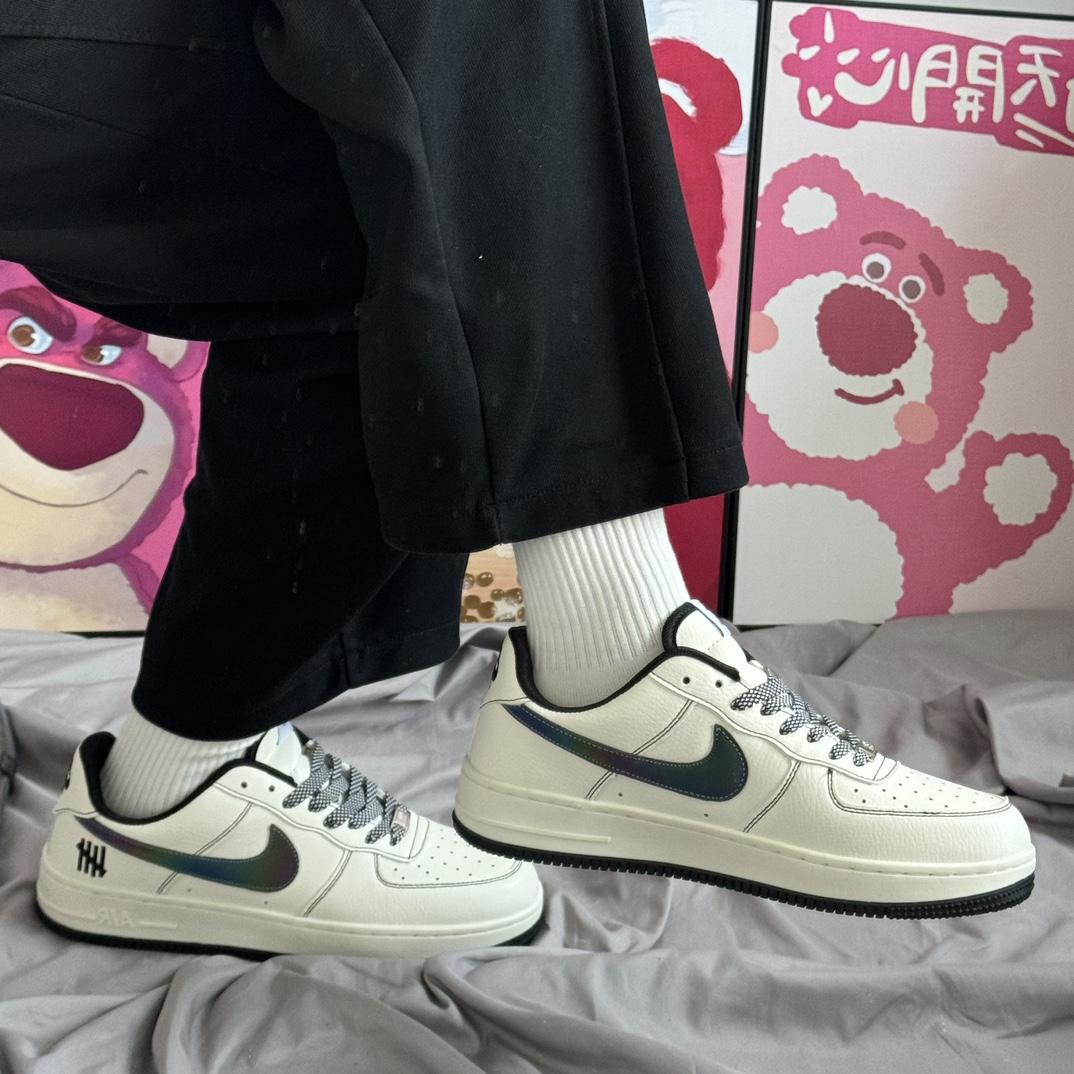 万胜出厂价:67💰空军一号♻️二层皮系列,原盒真标Nk Air Force 1 Low AF1 空军一号低帮 反光 米色 码数36-44 男女现货