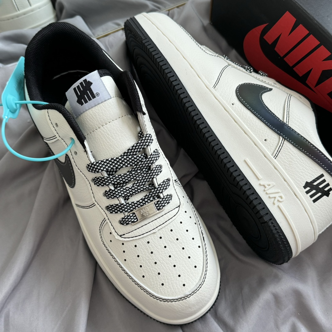 万胜出厂价:67💰空军一号♻️二层皮系列,原盒真标Nk Air Force 1 Low AF1 空军一号低帮 反光 米色 码数36-44 男女现货