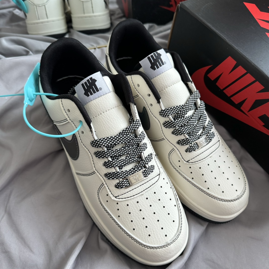 万胜出厂价:67💰空军一号♻️二层皮系列,原盒真标Nk Air Force 1 Low AF1 空军一号低帮 反光 米色 码数36-44 男女现货