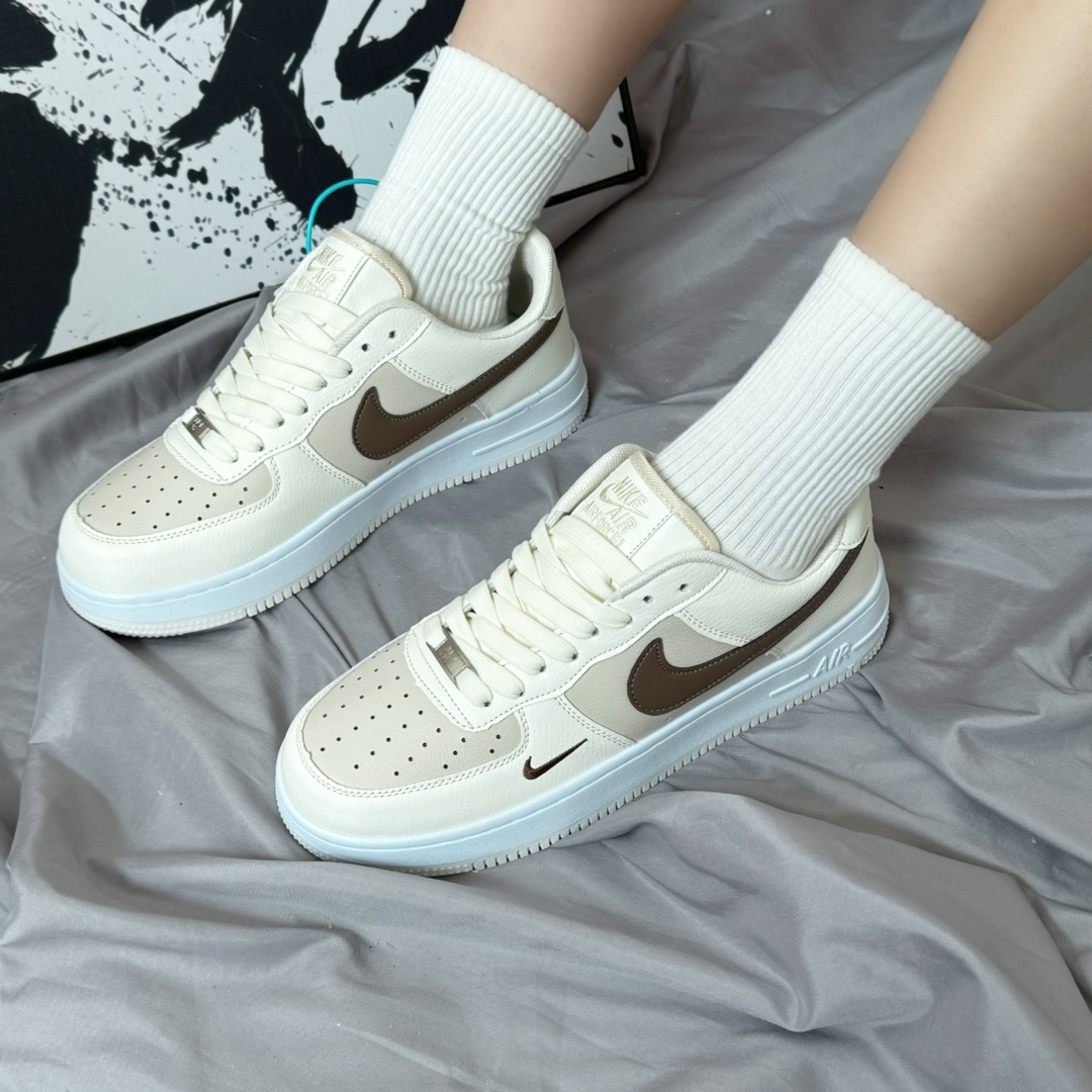 万胜出厂价:67💰空军一号♻️二层皮系列,原盒真标 Nk Air Force 1 Low AF1 空军一号低帮 奶茶棕 码数36-44 男女现货