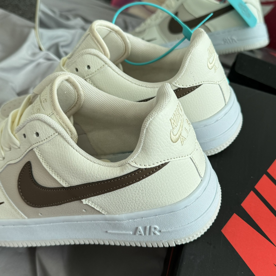 万胜出厂价:67💰空军一号♻️二层皮系列,原盒真标 Nk Air Force 1 Low AF1 空军一号低帮 奶茶棕 码数36-44 男女现货