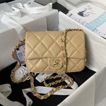 Best Fake
 Chanel Crossbody & Shoulder Bags Black White Chains