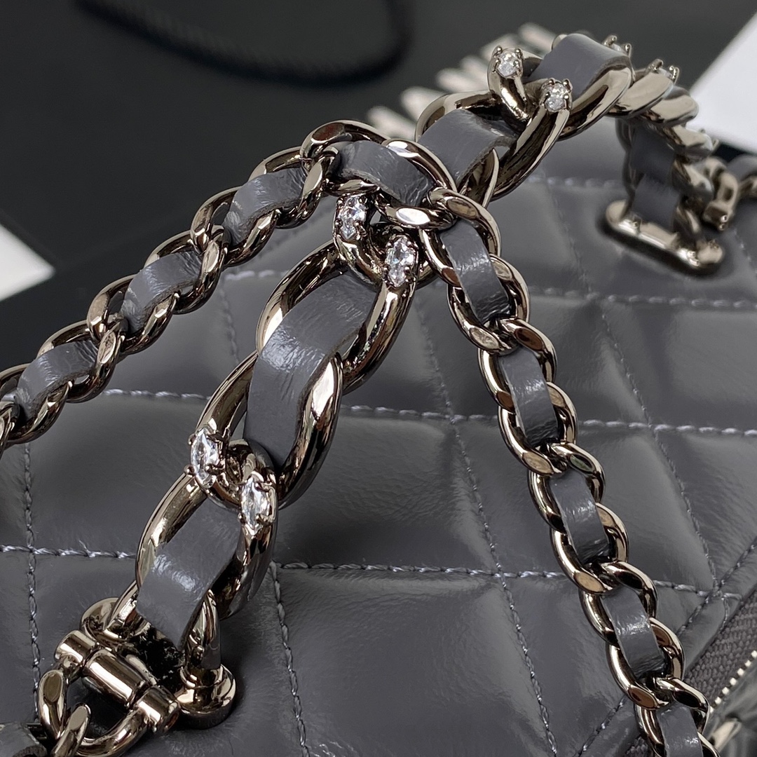 Van Cleef & Arpels Haute Couture Classic Luxury Handbag Shoulder Bag Ref 4