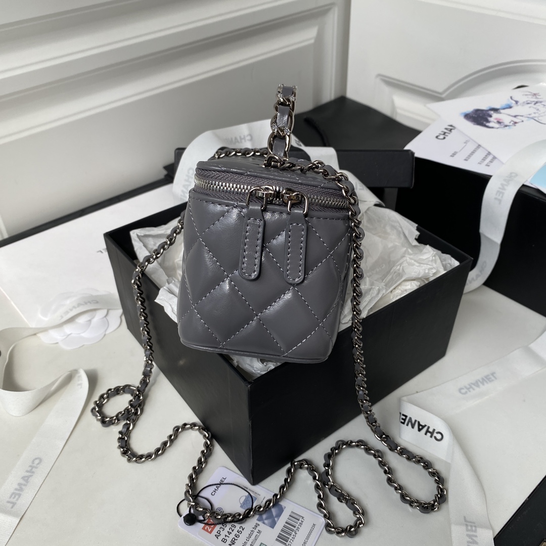 Van Cleef & Arpels Haute Couture Classic Luxury Handbag Shoulder Bag Ref 6