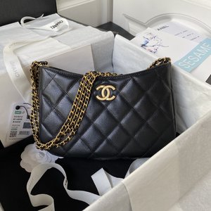 Chanel Crossbody & Shoulder Bags Cowhide Chains
