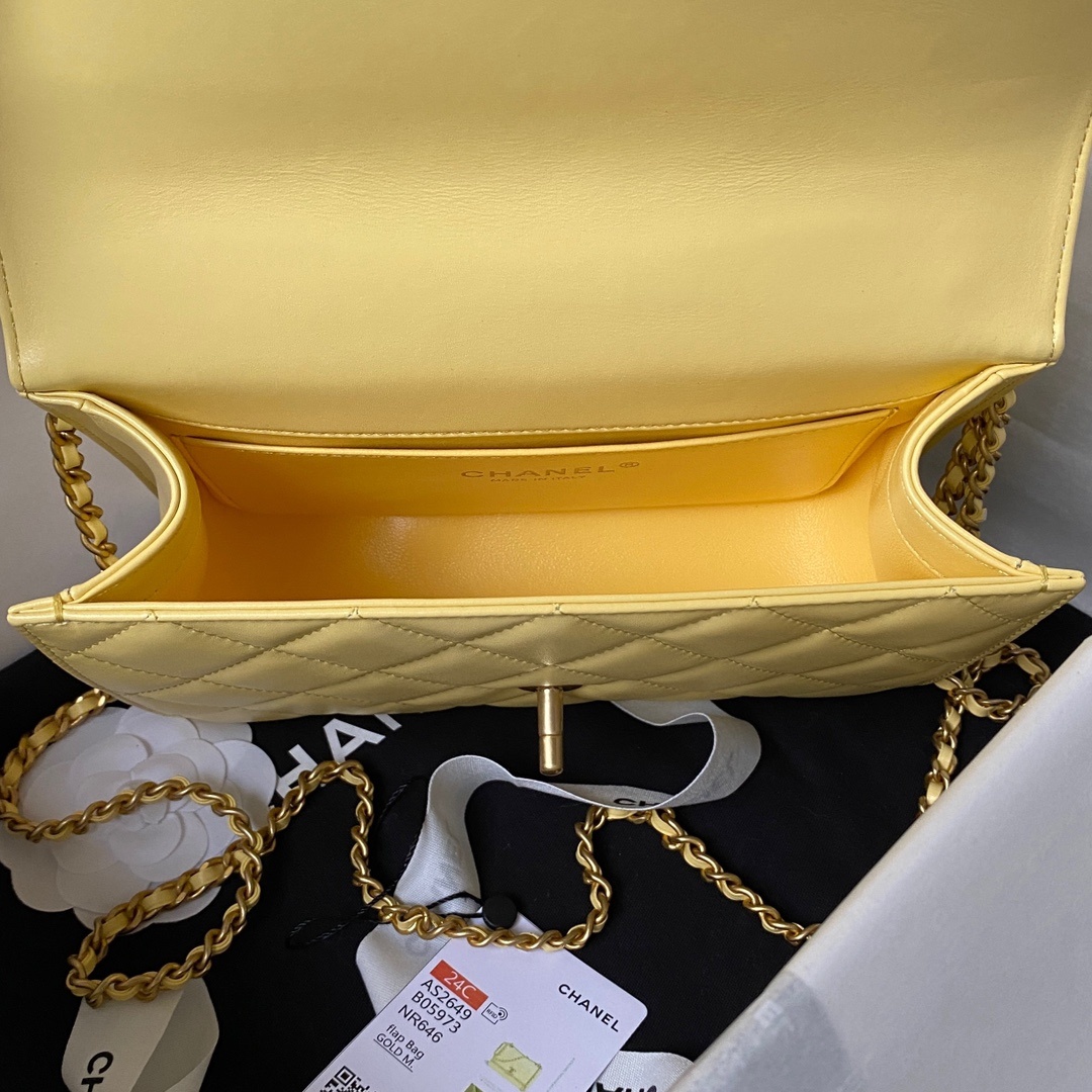 Chane124C双小金球AS2649️专排门队进走去看中了季节款转身可爱的sa通知我最热门的双金球抽绳