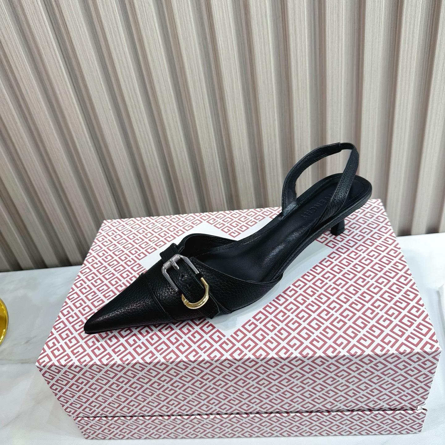 Givenchy Women's Black Leather Slingback Kitten Heel Shoes 1 Givenchy Women's Black Leather Slingback Kitten Heel Shoes