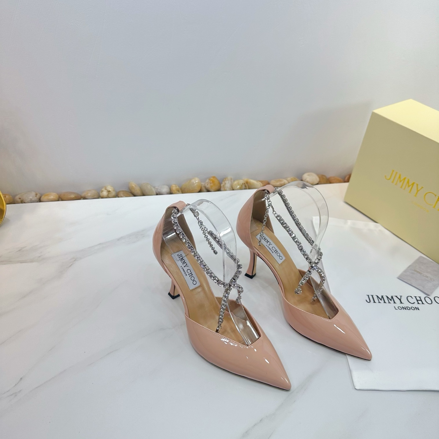 NO:231197,JIMMY CHOO is a very comprehensive and noble fashion lifestyle brand. The same strap for women's high heels, medium heels, flat heels, and empty sandals series for major fashion bloggers and celebrities in Hong Kong and the United States. Australian pointed toe round toe, square toe series, is simply beautiful. Falling in elegance and playful futuristic sense, you can just take a look and want to have it immediately, but you can think of a pair of exquisite high heels~~~~~~~~~~~~~~~~~~~~~~~~~~~~~~~~~~~~~~~~~~~~~~~~~~~~~~~~~~~~~~~~~~~~~~~~~~~~~~~~~~~~~~~~~~~~~~~~~~~~~~~~~~~~~~~~~~~~~~~~~~~~~~~~~~~~~~~~~~~~~~~~~~~~~~~~~~~~~~~~~~~~~~~~~~~~~~~~~~~~~~~~~~~~~~~~~~~~~~~~~~~~~~~~~~~~~~~~~~~~~~~~~~~~~~~~~~~~~~~~~~~~~~~~~~~~~~~~~~~~~~~~~~~~~~~~~~~~~~~~~~~~~~~~~~~~~~~~~~~~~~~~~~~~~~~~~~~~~~~~~~~~~~~~~~~~~~~~~~~~~~~~~~~~~~~~~~~~~~~~~~~~~~~~~~~~~~~~~~~~~~~~~~~~~  35-39 (34.40.41.42. Customized), high heels, jimmy choo, jimmy choo, sandals, high heels, sheepskin, Leather soles19860909JIMMY CHOO(吉米周)  是一个非常全面之尊贵时尚生活品牌, 香港,美国等大时尚博主及明星的同款表带女士高跟,中跟,平跟后空凉鞋系列. 澳大利亚尖头 圆头,方头系列、简直是美上天了,爱上优雅、爱上俏皮的未来感,光看一眼便想马上拥有,但一双精致的高跟鞋确是可以想想滴～～～～～～～～～～～～～～～～～ 该系列专为超凡绝伦、无所谓的女士而设计,从而打造出别致的整体效果,Jimmy Choo 设计出激发女性一往无前的产品彰显魅力  1面料:进口漆皮 2内里 进口意制小羊皮超级柔软细腻  3大底 进口意大利原版原色真皮大底 跟高8.5 4码数 35一39(34.40.41.42.定制),高跟鞋,jimmy choo,jimmy choo,sandals,high heels,sheepskin,Leather soles,Women's Shoes