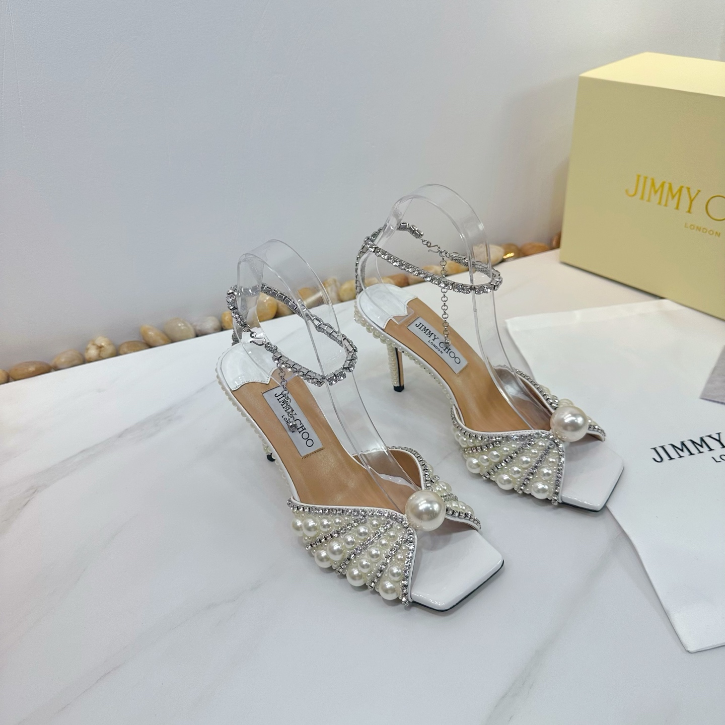 NO:231195,JIMMY CHOO is a very comprehensive and noble fashion lifestyle brand. The same strap for women's high heels, medium heels, flat heels, and hollow sandals series for major fashion bloggers and celebrities in Hong Kong and the United States. Australian pointed toe round toe, square toe series, is simply beautiful. Falling in elegance and playful futuristic sense, you can just take a look and want to have it immediately, but a pair of exquisite high heels can be thought of~~~~~~~~~~~~~~~~~~~~~~~~~~~~~~~~~~~~~~~~~~~~~~~~~~~~~~~~~~~~~~~~~~~~~~~~~~~~~~~~~~~~~~~~~~~~~~~~~~~~~~~~~~~~~~~~~~~~~~~~~~~~~~~~~~~~~~~~~~~~~~~~~~~~~~~~~~~~~~~~~~~~~~~~~~~~~~~~~~~~~~~~~~~~~~~~~~~~~~~~~~~~~~~~~~~~~~~~~~~~~~~~~~~~~~~~~~~~~~~~~~~~~~~~~~~~~~~~~~~~~~~~~~~~~~~~~~~~~~~~~~~~~~~~~~~~~~~~~~~~~~~~~~~~~~~~~~~~~~~~~~~~~~~~~~~~~~~~~~~~~~~~~~~~~~~~~~~~~~~~~~~~~~~~~~~~~~~~~~~~~~~~~~~~~  Heel height 8.5 4 sizes 35-39 (34.40.41.42. Customized), high heels, jimmy choo, jimmy choo, sandals, high heels, sheepskin, Leather soles19860909JIMMY CHOO(吉米周)  是一个非常全面之尊贵时尚生活品牌, 香港,美国等大时尚博主及明星的同款表带女士高跟,中跟,平跟后空凉鞋系列. 澳大利亚尖头 圆头,方头系列、简直是美上天了,爱上优雅、爱上俏皮的未来感,光看一眼便想马上拥有,但一双精致的高跟鞋确是可以想想滴～～～～～～～～～～～～～～～～～ 该系列专为超凡绝伦、无所谓的女士而设计,从而打造出别致的整体效果,Jimmy Choo 设计出激发女性一往无前的产品彰显魅力  1面料:进口漆皮 (全手工粘珍珠链条) 2内里 进口意制小羊皮超级柔软细腻  3大底 进口意大利原版原色真皮大底 跟高8.5 4码数 35一39(34.40.41.42.定制),高跟鞋,jimmy choo,jimmy choo,sandals,high heels,sheepskin,Leather soles,Women's Shoes