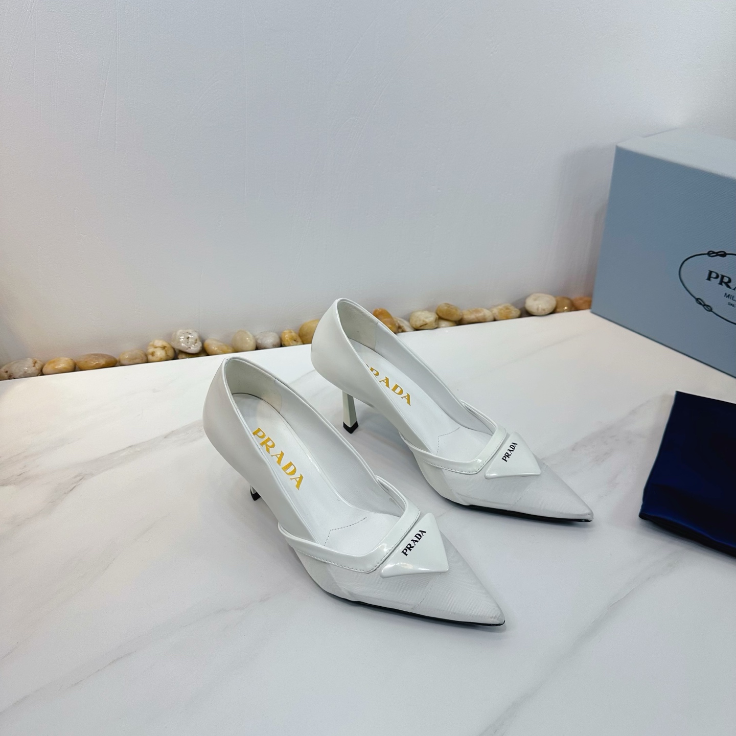 NO:228009,2025 SSS launches the latest Prada long and short boots, sandals, single shoes, thin heels, hollows, thick heels series ———————————— PRADA early spring catwalks Internet celebrity style 