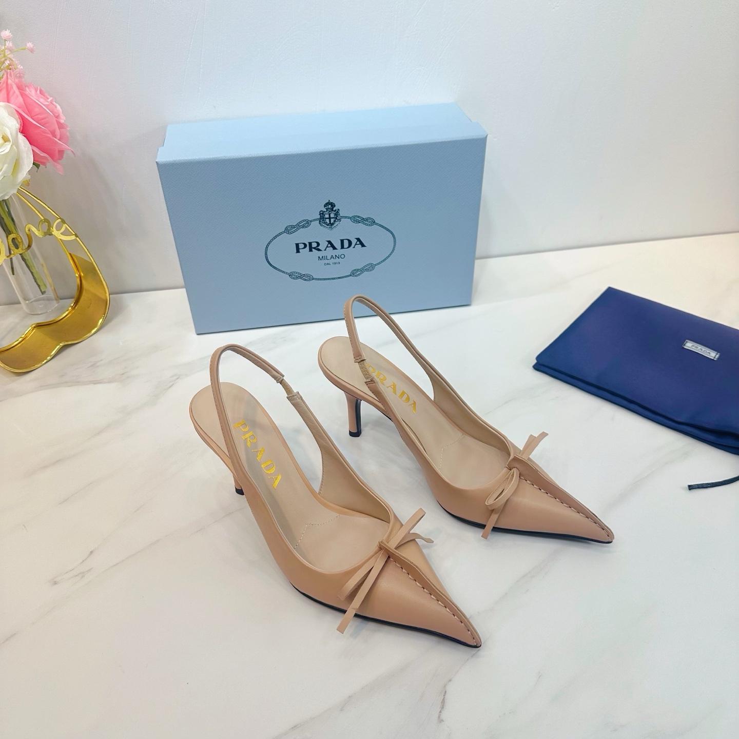 NO:259845,2025 SSS launches the latest Prada long and short boots, sandals, single shoes, thin heels, hollows, thick heels series ————————————— PRADA early spring catwalks Internet celebrity style 