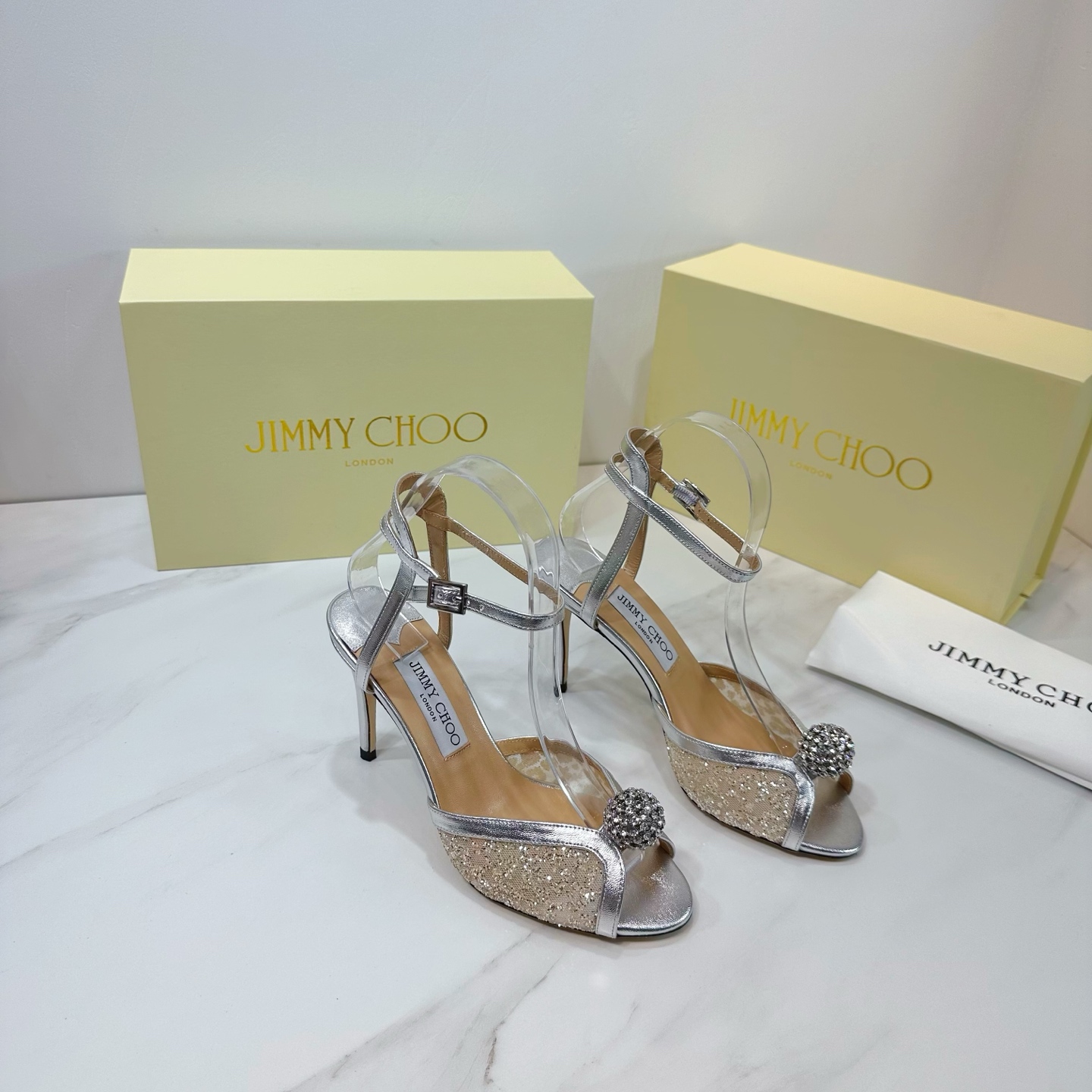 NO:261898,JIMMY CHOO is a very comprehensive and noble fashion lifestyle brand. The same strap for women's high heels, medium heels, flat heels, and empty sandals series for major fashion bloggers and celebrities in Hong Kong and the United States. Australian pointed toe round toe, square toe series, is simply beautiful. Falling in elegance and playful futuristic sense, you can just take a look and want to have it immediately, but you can think of a pair of exquisite high heels~~~~~~~~~~~~~~~~~~~~~~~~~~~~~~~~~~~~~~~~~~~~~~~~~~~~~~~~~~~~~~~~~~~~~~~~~~~~~~~~~~~~~~~~~~~~~~~~~~~~~~~~~~~~~~~~~~~~~~~~~~~~~~~~~~~~~~~~~~~~~~~~~~~~~~~~~~~~~~~~~~~~~~~~~~~~~~~~~~~~~~~~~~~~~~~~~~~~~~~~~~~~~~~~~~~~~~~~~~~~~~~~~~~~~~~~~~~~~~~~~~~~~~~~~~~~~~~~~~~~~~~~~~~~~~~~~~~~~~~~~~~~~~~~~~~~~~~~~~~~~~~~~~~~~~~~~~~~~~~~~~~~~~~~~~~~~~~~~~~~~~~~~~~~~~~~~~~~~~~~~~~~~~~~~~~~~~~~~~~~~~~~~~~~~  4 sizes 35-39 (34.40.41.42. Customized), high heels, jimmy choo, jimmy choo, sandals, high heels, sheepskin, real silk, Leather soles19860909JIMMY CHOO(吉米周)  是一个非常全面之尊贵时尚生活品牌, 香港,美国等大时尚博主及明星的同款表带女士高跟,中跟,平跟后空凉鞋系列. 澳大利亚尖头 圆头,方头系列、简直是美上天了,爱上优雅、爱上俏皮的未来感,光看一眼便想马上拥有,但一双精致的高跟鞋确是可以想想滴～～～～～～～～～～～～～～～～～ 该系列专为超凡绝伦、无所谓的女士而设计,从而打造出别致的整体效果,Jimmy Choo 设计出激发女性一往无前的产品彰显魅力  1面料:进口真丝绣花网 2内里 进口意制小羊皮超级柔软细腻  3大底 进口意大利原版原色真皮大底 跟高8.5 4码数 35一39(34.40.41.42.定制),高跟鞋,jimmy choo,jimmy choo,sandals,high heels,sheepskin,real silk,Leather soles,Women's Shoes