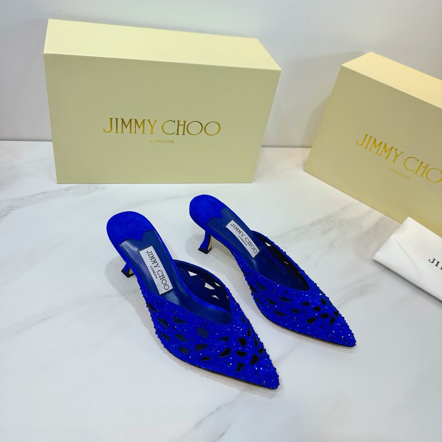 NO:261911,JIMMY CHOO is a very comprehensive and noble fashion lifestyle brand. The same strap for women's high heels, medium heels, flat heels, and empty sandals series for major fashion bloggers and celebrities such as Hong Kong and the United States. Australian pointed toe round toe, square toe series, is simply beautiful. Falling in love with elegance and playful futuristic feeling, you can just take a look and you want to have it immediately, but you can think of a pair of exquisite high heels~~~~~~~~~~~~~~~~~~~~~~~~~~~~~~~~~~~~~~~~~~~~~~~~~~~~~~~~~~~~~~~~~~~~~~~~~~~~~~~~~~~~~~~~~~~~~~~~~~~~~~~~~~~~~~~~~~~~~~~~~~~~~~~~~~~~~~~~~~~~~~~~~~~~~~~~~~~~~~~~~~~~~~~~~~~~~~~~~~~~~~~~~~~~~~~~~~~~~~~~~~~~~~~~~~~~~~~~~~~~~~~~~~~~~~~~~~~~~~~~~~~~~~~~~~~~~~~~~~~~~~~~~~~~~~~~~~~~~~~~~~~~~~~~~~~~~~~~~~~~~~~~~~~~~~~~~~~~~~~~~~~~~~~~~~~~~~~~~~~~~~~~~~~~~~~~~~~~~~~~~~~~~~~~~~~~~~~~~~~~~~~~~  4 sizes 35-39 (34.40.41.42. Customized), high heels, jimmy choo, jimmy choo, sandals, high heels, sheepskin, sheep, Leather soles19860909JIMMY CHOO(吉米周)  是一个非常全面之尊贵时尚生活品牌, 香港,美国等大时尚博主及明星的同款表带女士高跟,中跟,平跟后空凉鞋系列. 澳大利亚尖头 圆头,方头系列、简直是美上天了,爱上优雅、爱上俏皮的未来感,光看一眼便想马上拥有,但一双精致的高跟鞋确是可以想想滴～～～～～～～～～～～～～～～～～ 该系列专为超凡绝伦、无所谓的女士而设计,从而打造出别致的整体效果,Jimmy Choo 设计出激发女性一往无前的产品彰显魅力  1面料:进口羊京烫钻 2内里 进口意制小羊皮超级柔软细腻  3大底 进口意大利原版原色真皮大底 跟高6.5 4码数 35一39(34.40.41.42.定制),高跟鞋,jimmy choo,jimmy choo,sandals,high heels,sheepskin,sheep,Leather soles,Women's Shoes