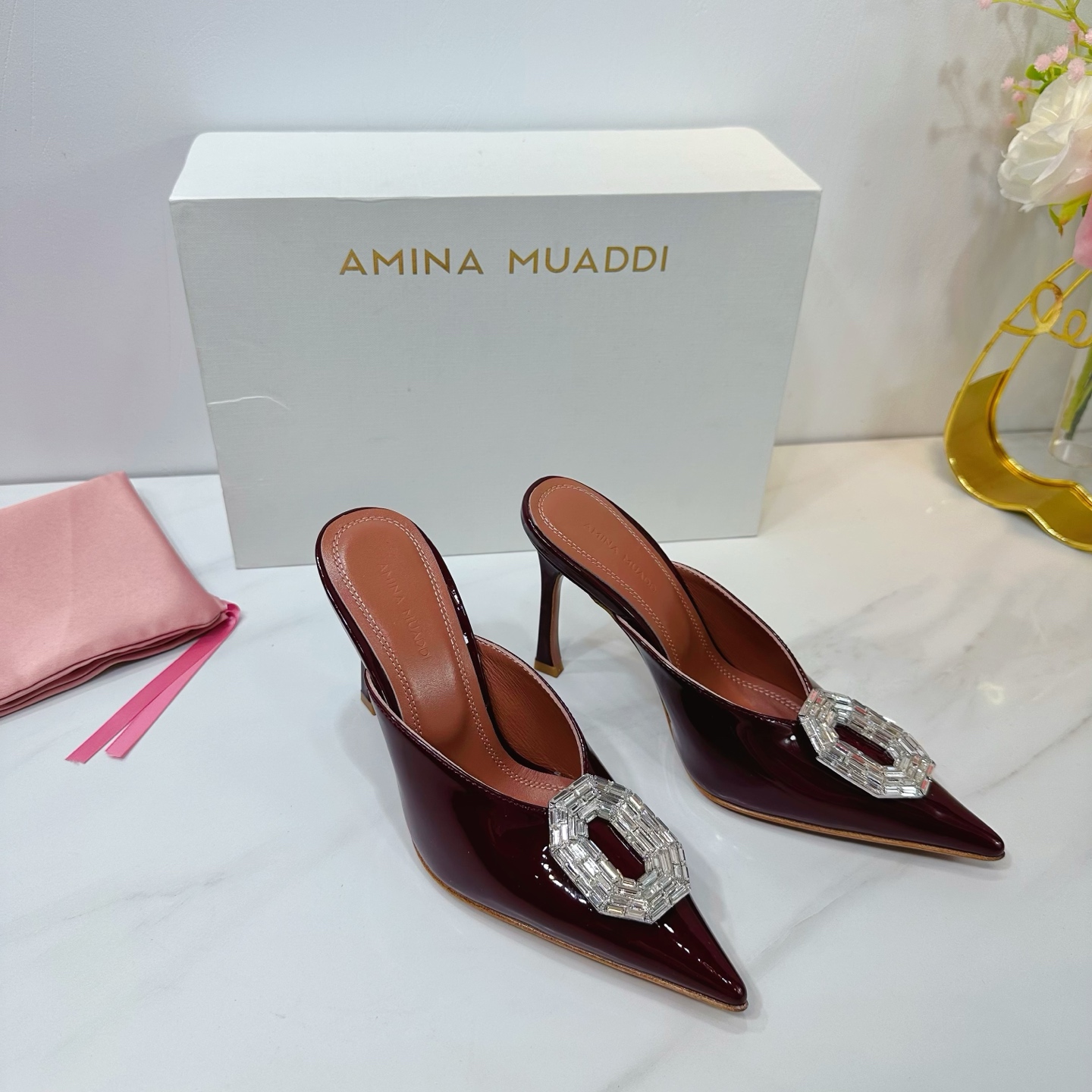 NO:261870,& · Amina simple style, brightly colored, exclusive customization, dazzling, high heels fashionable, the best temperament, top quality. Imported imported patent leather inner footbed sheepskin sole cowhide outsole (original injection molding) Elegant style Create a different feeling Heel height 9.5cm Special packaging Simple temperament style!  show bdetails —————————————— ⊿size. ｜35-39 (40.41.42 Customized), high heels, high heels, cowhide, sheepskin19860909＆ · 阿米娜简单款式,色彩鲜艳搭配,独家定制,绽放光彩夺目,高跟时髦,气质最佳者,顶尖品质. 进口进口漆皮 内里垫脚羊皮 鞋底 牛皮大底 (原版注塑) 优雅风格 创造不一样的感觉 跟高9.5cm 专柜包装 简约气质款式！ show bdetails ————————————  ⊿size. ｜35-39 (40.41.42定制),高跟鞋,high heels,cowhide,sheepskin,Women's Shoes