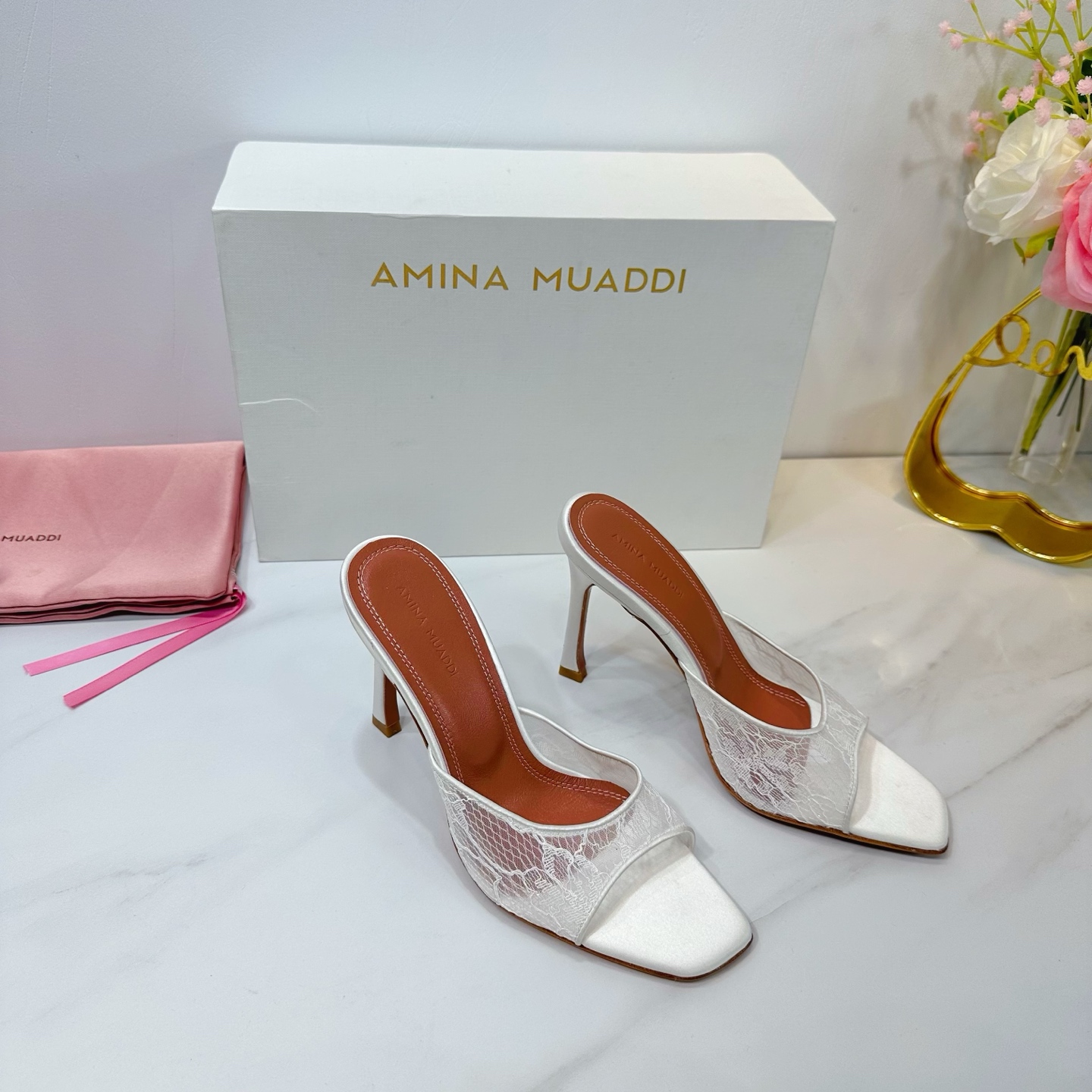 NO:261873,& · Amina simple style, brightly colored, exclusive customization, dazzling, high heels fashionable, the best temperament, top quality. Imported imported silk mesh, inner footbed sheepskin sole, cowhide sole (original injection molding) Elegant style Create a different feeling Heel height 9.5cm Special packaging Simple temperament style!  show bdetails —————————————— ⊿size. ｜35-39 (40.41.42 Customized), high heels, cowhide, sheepskin, real silk19860909＆ · 阿米娜简单款式,色彩鲜艳搭配,独家定制,绽放光彩夺目,高跟时髦,气质最佳者,顶尖品质. 进口进口真丝网 内里垫脚羊皮 鞋底 牛皮大底 (原版注塑) 优雅风格 创造不一样的感觉 跟高9.5cm 专柜包装 简约气质款式！ show bdetails ————————————  ⊿size. ｜35-39 (40.41.42定制),高跟鞋,high heels,cowhide,sheepskin,real silk,Women's Shoes