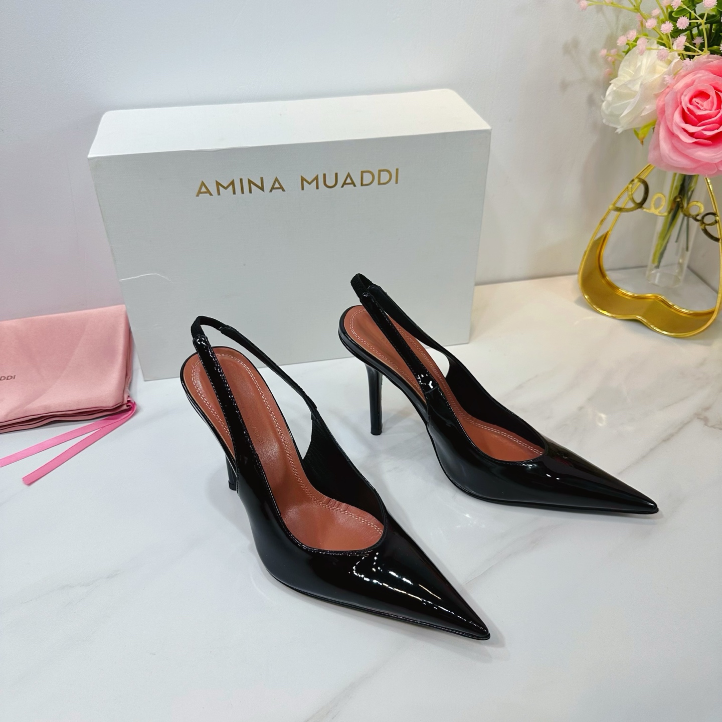 NO:261876,& · Amina simple style, brightly colored, exclusive customization, dazzling, high heels fashionable, the best temperament, top quality. Imported imported patent leather inner footbed sheepskin sole cowhide outsole (original injection molding) Elegant style Create a different feeling Heel height 10.0cm Special packaging Simple temperament style!  show bdetails —————————————— ⊿size. ｜35-39 (40.41.42 Customized), high heels, high heels, cowhide, sheepskin19860909＆ · 阿米娜简单款式,色彩鲜艳搭配,独家定制,绽放光彩夺目,高跟时髦,气质最佳者,顶尖品质. 进口进口漆皮 内里垫脚羊皮 鞋底 牛皮大底 (原版注塑) 优雅风格 创造不一样的感觉 跟高10.0cm 专柜包装 简约气质款式！ show bdetails ————————————  ⊿size. ｜35-39 (40.41.42定制),高跟鞋,high heels,cowhide,sheepskin,Women's Shoes