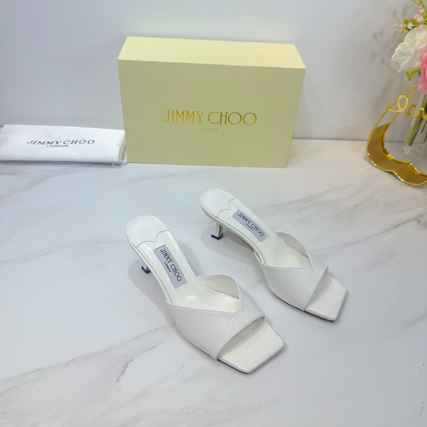 NO:264039,JIMMY CHOO is a very comprehensive and noble fashion lifestyle brand. The same strap for women's high heels, medium heels, flat heels, and empty sandals series for major fashion bloggers and celebrities in Hong Kong and the United States. Australian pointed toe round toe, square toe series, is simply beautiful. Falling in elegance and playful futuristic sense, you can just take a look and want to have it immediately, but you can think of a pair of exquisite high heels~~~~~~~~~~~~~~~~~~~~~~~~~~~~~~~~~~~~~~~~~~~~~~~~~~~~~~~~~~~~~~~~~~~~~~~~~~~~~~~~~~~~~~~~~~~~~~~~~~~~~~~~~~~~~~~~~~~~~~~~~~~~~~~~~~~~~~~~~~~~~~~~~~~~~~~~~~~~~~~~~~~~~~~~~~~~~~~~~~~~~~~~~~~~~~~~~~~~~~~~~~~~~~~~~~~~~~~~~~~~~~~~~~~~~~~~~~~~~~~~~~~~~~~~~~~~~~~~~~~~~~~~~~~~~~~~~~~~~~~~~~~~~~~~~~~~~~~~~~~~~~~~~~~~~~~~~~~~~~~~~~~~~~~~~~~~~~~~~~~~~~~~~~~~~~~~~~~~~~~~~~~~~~~~~~~~~~~~~~~~~~~~~~~~~  35-39 (34.40.41.42. Customized), high heels, jimmy choo, jimmy choo, sandals, high heels, cowhide, sheepskin, Leather soles19860909JIMMY CHOO(吉米周)  是一个非常全面之尊贵时尚生活品牌, 香港,美国等大时尚博主及明星的同款表带女士高跟,中跟,平跟后空凉鞋系列. 澳大利亚尖头 圆头,方头系列、简直是美上天了,爱上优雅、爱上俏皮的未来感,光看一眼便想马上拥有,但一双精致的高跟鞋确是可以想想滴～～～～～～～～～～～～～～～～～ 该系列专为超凡绝伦、无所谓的女士而设计,从而打造出别致的整体效果,Jimmy Choo 设计出激发女性一往无前的产品彰显魅力  1面料:进口牛皮 2内里 进口意制小羊皮超级柔软细腻  3大底 进口意大利原版原色真皮大底 跟高6.5 4码数 35一39(34.40.41.42.定制),高跟鞋,jimmy choo,jimmy choo,sandals,high heels,cowhide,sheepskin,Leather soles,Women's Shoes