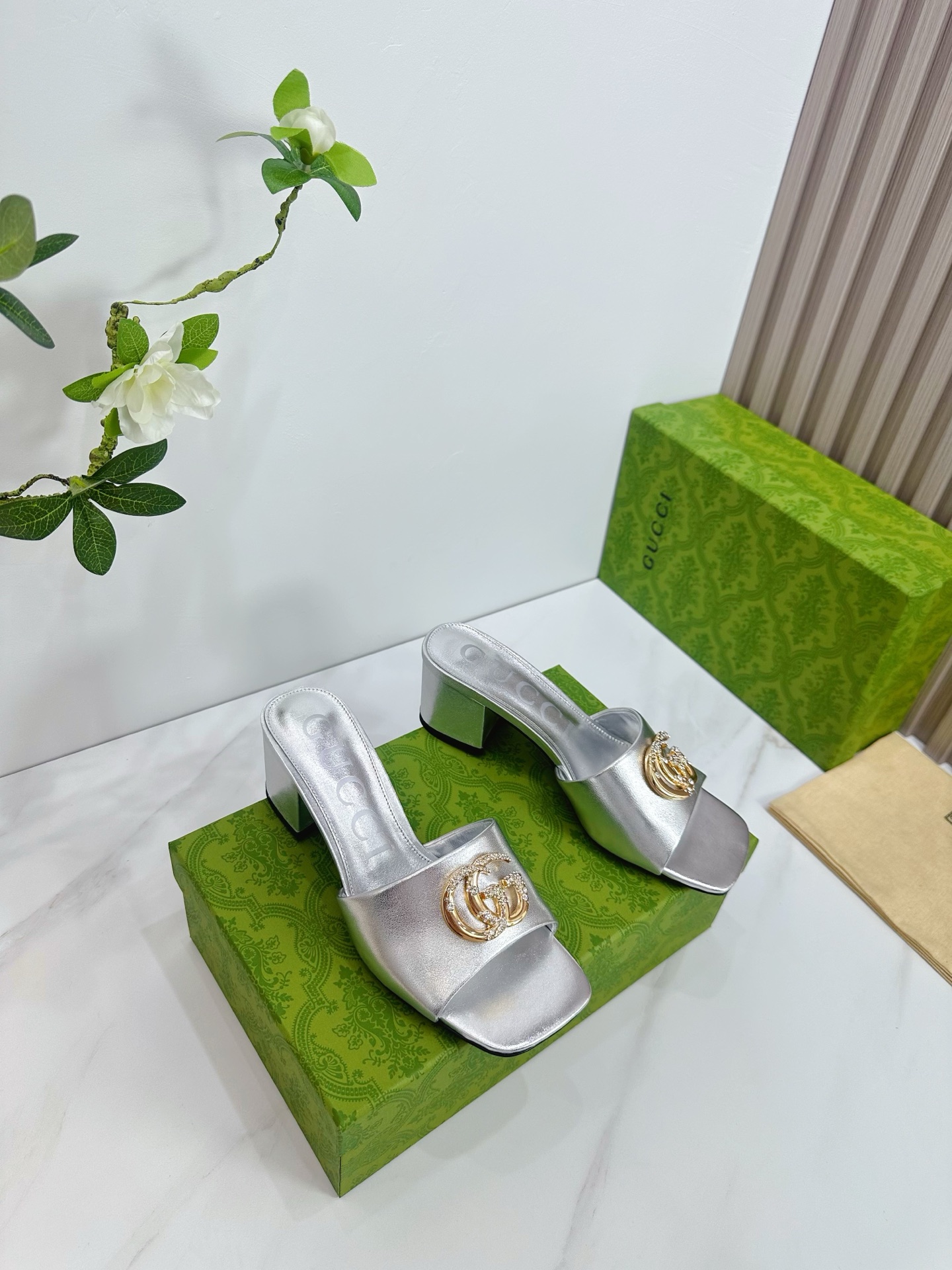 NO:407565,2025 SSS new SSS report [Gucci ~ Gucci * Qi] Original single quality Original European style ————————————————————————————————————————————————————————————————————————————————————————————————————————————————————————————————————————————————————————————————————————————————————————————————————————————————————————————————————————————————————————————————————————————————————————————————————————————————————————————————————————————————————————————————————————————————————————————————————————————————————————————————————————————————————————————————————————————————————————————————198609092025 SSS新款报到【Gucci～古*奇】原单品质 原汁原味的欧式风格  —————————— 上脚非常完美穿搭上配此鞋,优雅大方,晶莹剔透,无论种各配件材质,都是家独一比一定制,必到做原版零距离,整系个列都充了满令兴人奋意和外的元结素合,不同材的质,肌的理面的料表现,具有极的浓艺术气息. 1鞋面进口金属羊皮 2内里进口高级柔软羊皮 3大底意大利原版原色真皮大底 跟高5.5 4原贴垫标脚,原版全套包装,现货码数35M-39M(40.41.42.43)定做,拖鞋,gucci,slippers,sheepskin,Leather soles,Women's Shoes