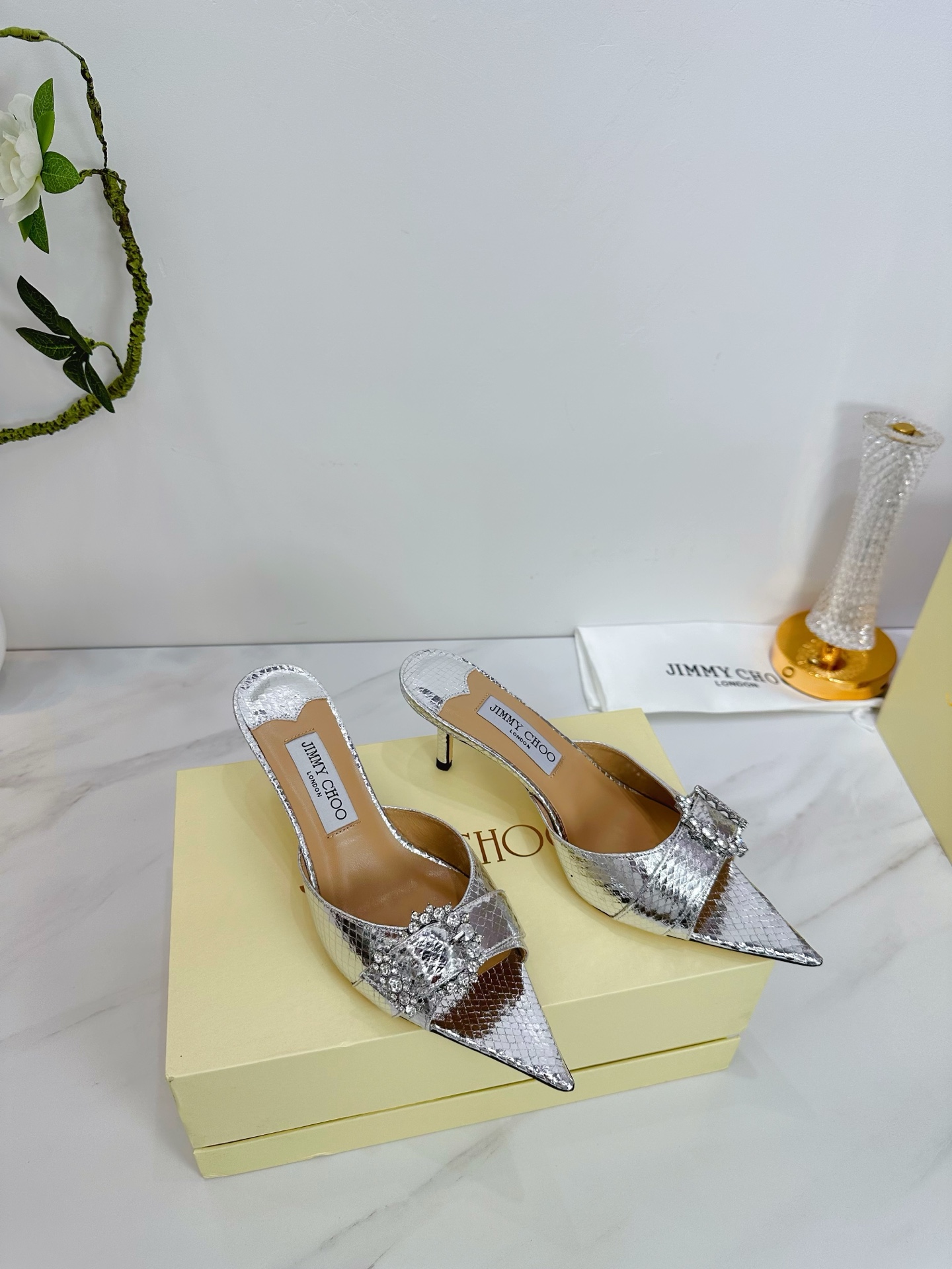 NO:405714,JIMMY CHOO is a very comprehensive and noble fashion lifestyle brand. The same strap for women's high heels, medium heels, flat heels, and hollow sandals series for major fashion bloggers and celebrities in Hong Kong and the United States. Australian pointed toe round toe, square toe series, is simply beautiful. Falling in elegance and playful futuristic sense, you can just take a look and want to have it immediately, but a pair of exquisite high heels can be thought of~~~~~~~~~~~~~~~~~~~~~~~~~~~~~~~~~~~~~~~~~~~~~~~~~~~~~~~~~~~~~~~~~~~~~~~~~~~~~~~~~~~~~~~~~~~~~~~~~~~~~~~~~~~~~~~~~~~~~~~~~~~~~~~~~~~~~~~~~~~~~~~~~~~~~~~~~~~~~~~~~~~~~~~~~~~~~~~~~~~~~~~~~~~~~~~~~~~~~~~~~~~~~~~~~~~~~~~~~~~~~~~~~~~~~~~~~~~~~~~~~~~~~~~~~~~~~~~~~~~~~~~~~~~~~~~~~~~~~~~~~~~~~~~~~~~~~~~~~~~~~~~~~~~~~~~~~~~~~~~~~~~~~~~~~~~~~~~~~~~~~~~~~~~~~~~~~~~~~~~~~~~~~~~~~~~~~~~~~~~~~~~~~~~~~  4 sizes 35-39 (34.40.41.42. Customized), high heels, jimmy choo, jimmy choo, sandals, high heels, sheepskin, Leather soles19860909JIMMY CHOO(吉米周)  是一个非常全面之尊贵时尚生活品牌, 香港,美国等大时尚博主及明星的同款表带女士高跟,中跟,平跟后空凉鞋系列. 澳大利亚尖头 圆头,方头系列、简直是美上天了,爱上优雅、爱上俏皮的未来感,光看一眼便想马上拥有,但一双精致的高跟鞋确是可以想想滴～～～～～～～～～～～～～～～～～ 该系列专为超凡绝伦、无所谓的女士而设计,从而打造出别致的整体效果,Jimmy Choo 设计出激发女性一往无前的产品彰显魅力  1面料:进口蛇纹皮 2内里 进口意制小羊皮超级柔软细腻  3大底 进口意大利原版原色真皮大底 跟高6.5 4码数 35一39(34.40.41.42.定制),高跟鞋,jimmy choo,jimmy choo,sandals,high heels,sheepskin,Leather soles,Women's Shoes