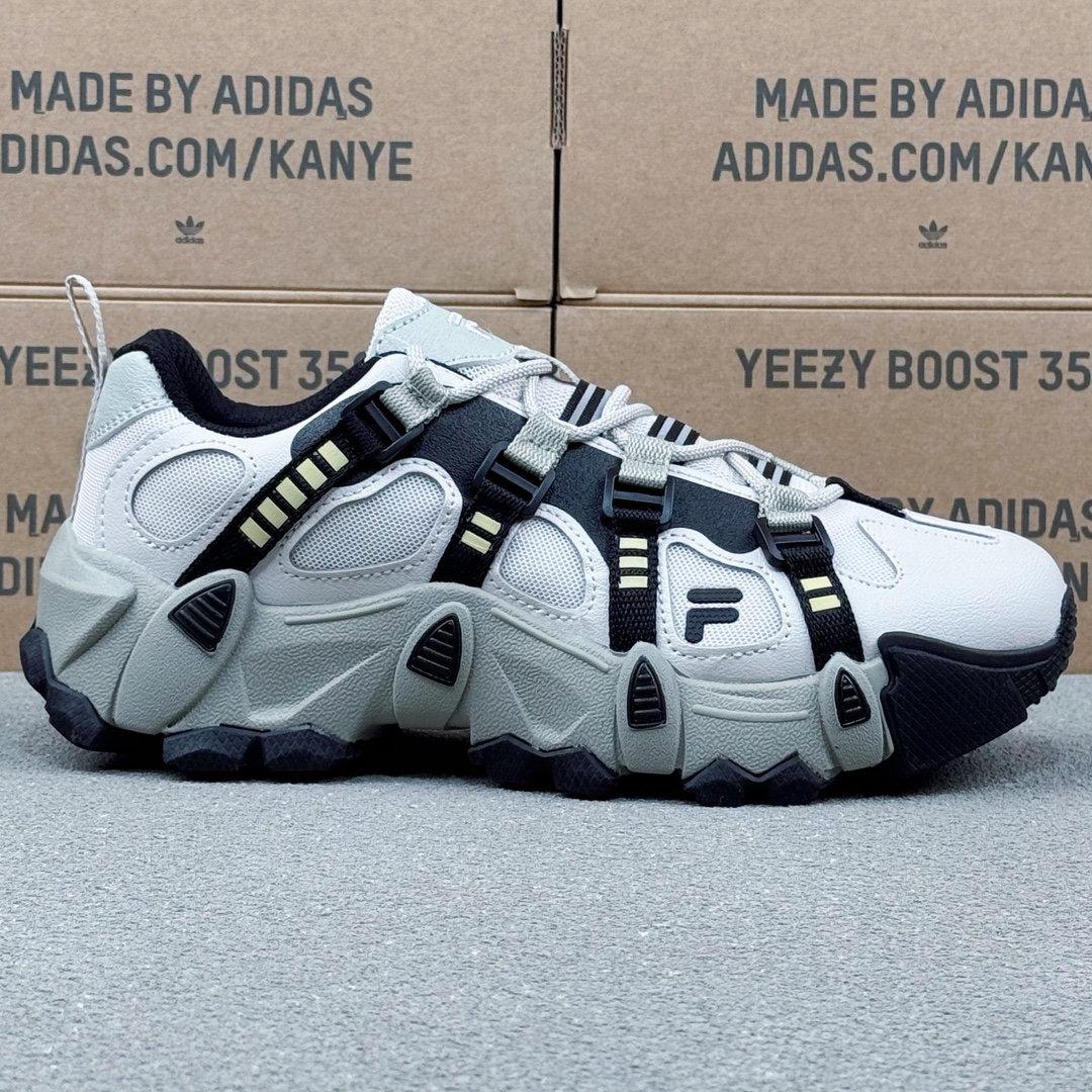 NO:230372,FILA FUSION EXOCET Mountain Shoes Breathable and Comfortable Sports Outdoor Wrap Low Top Life Casual Shoes Women's Style This shoe is a retro-style sneaker with a retro look, using classic color matching and materials, as well as a retro shoe design. It uses soft materials and reasonable shoe design to improve wear comfort. Supporting, airiness, etc. are very good. Size 35-40, casual shoes/sports shoes, sneakers19860909FILA FUSION斐乐潮牌EXOCET 山脉鞋 透气舒适 运动户外包裹性低帮生活休闲鞋女款 这款鞋子是一款复古风格的运动鞋,设计有复古的外观,采用了经典的色彩搭配和材质,以及复古的鞋型设计.采用了柔软的材料和合理的鞋型设计来提高穿着的舒适性. 支撑性、 气性等都非常不错. 尺码35-40,休闲鞋/运动鞋,sneakers,Women's Shoes