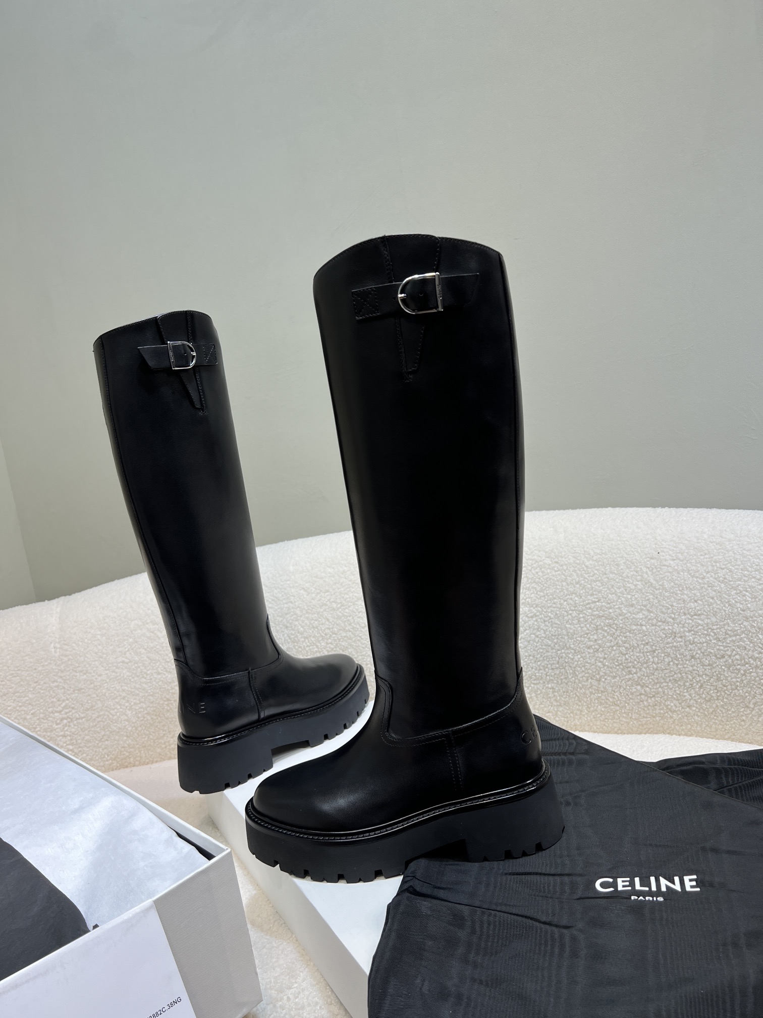 셀린느 가죽 라이딩 부츠 상세 이미지 9