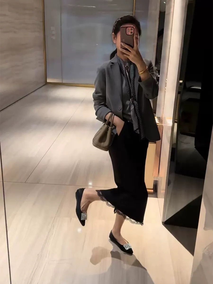 Summer 2025 YSL Women’s Suit: High-End, High-Quality, Colorful Exchange Support (20 words) - 图片 2