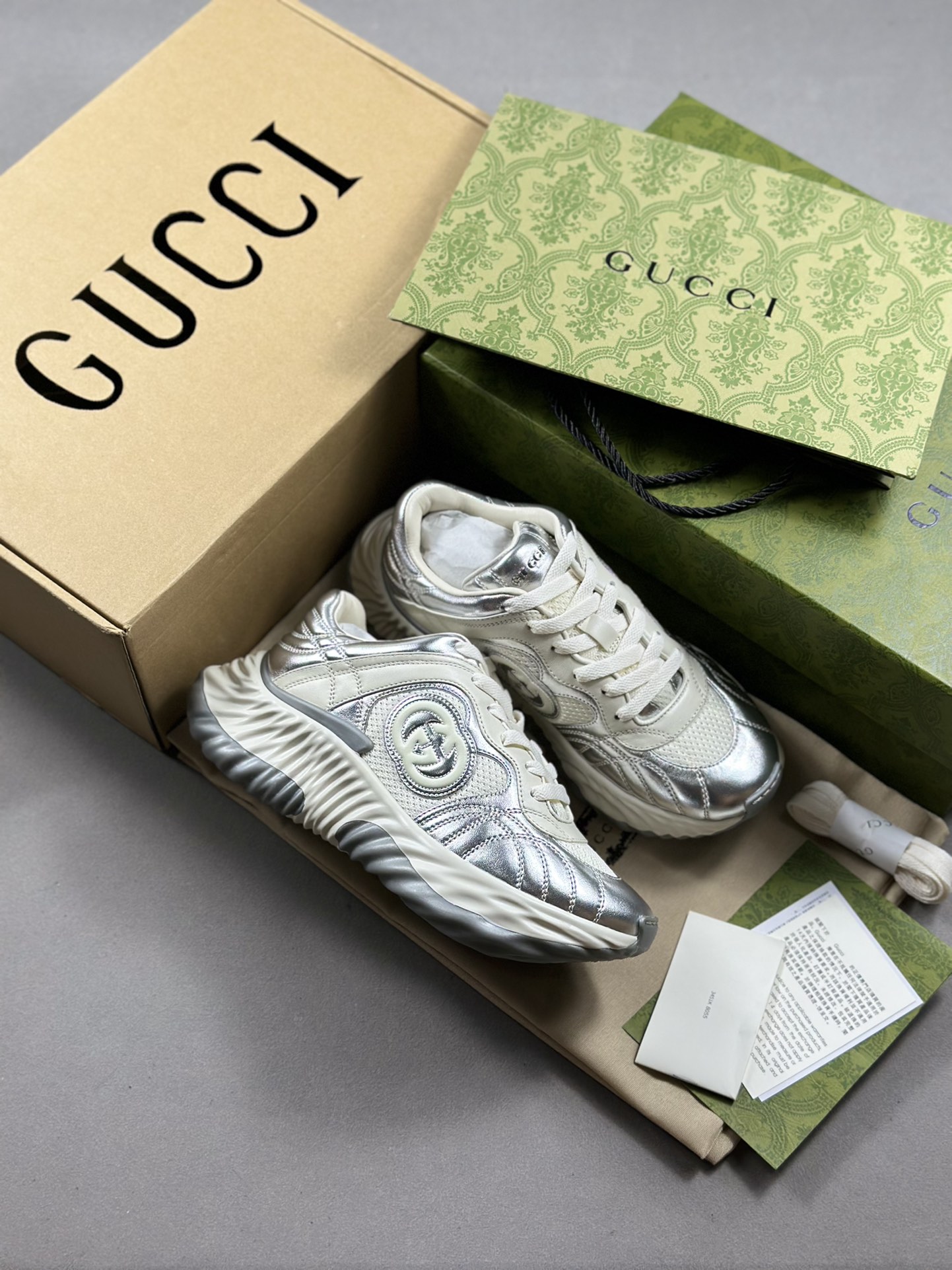 Gucci 专柜最新情侣款厚底增高波浪休闲透气情侣鞋代购级别