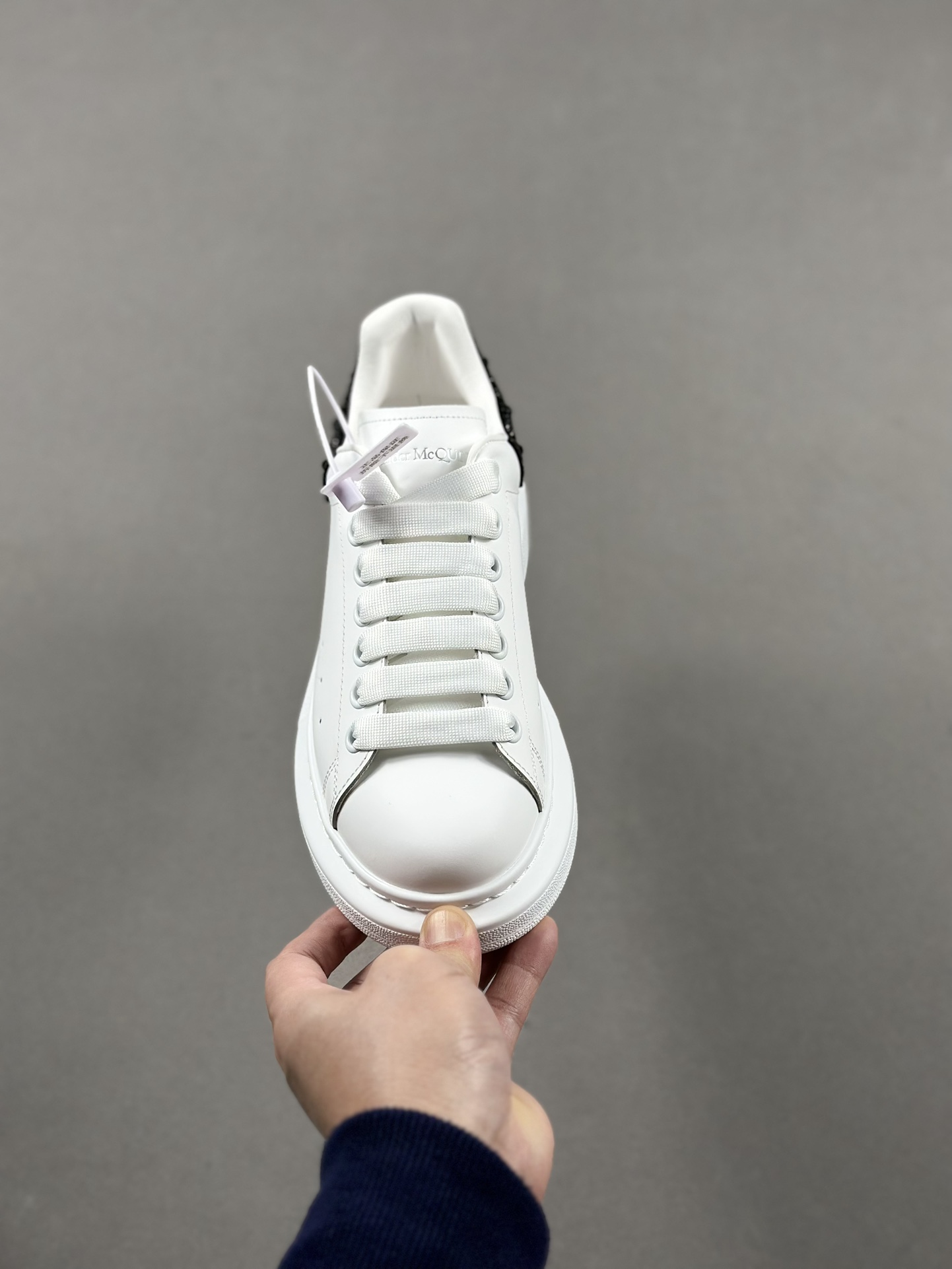 麦昆Alexander McQueen Oversized Sneakers 低帮时装厚底休闲运动小白板鞋