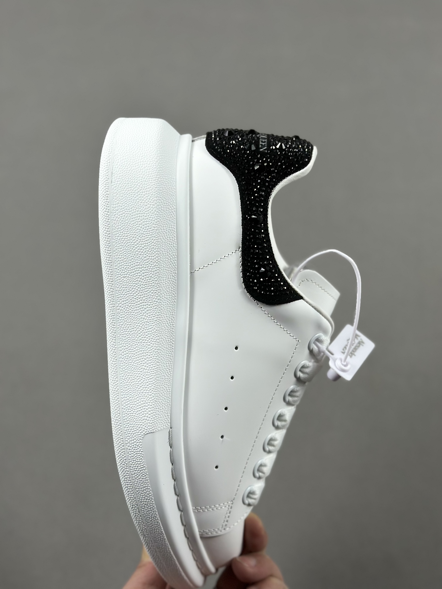 麦昆Alexander McQueen Oversized Sneakers 低帮时装厚底休闲运动小白板鞋