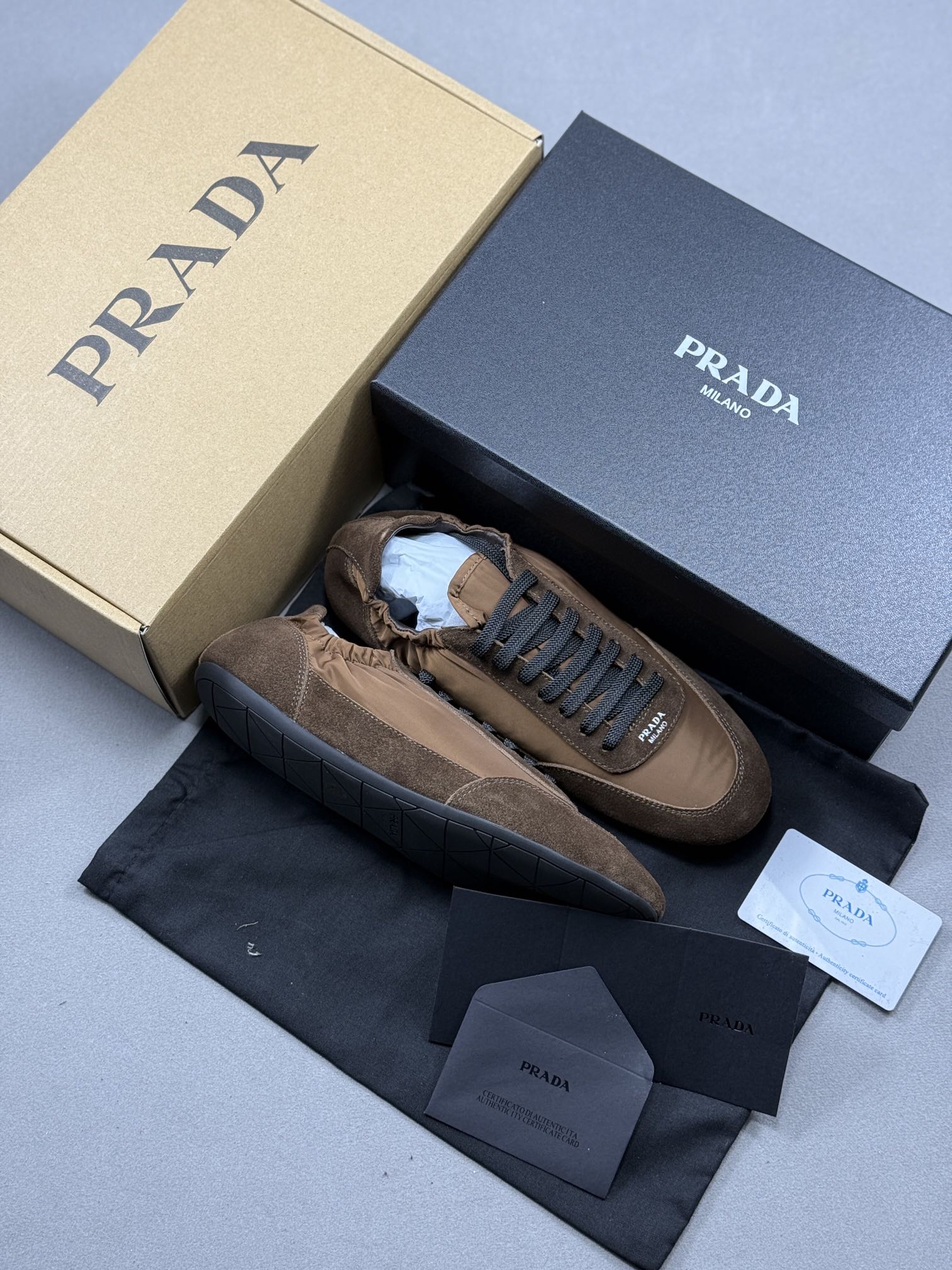 Prada 普拉达早春夏秀款薄底德训鞋 2025ss秀款出境率最高的单品