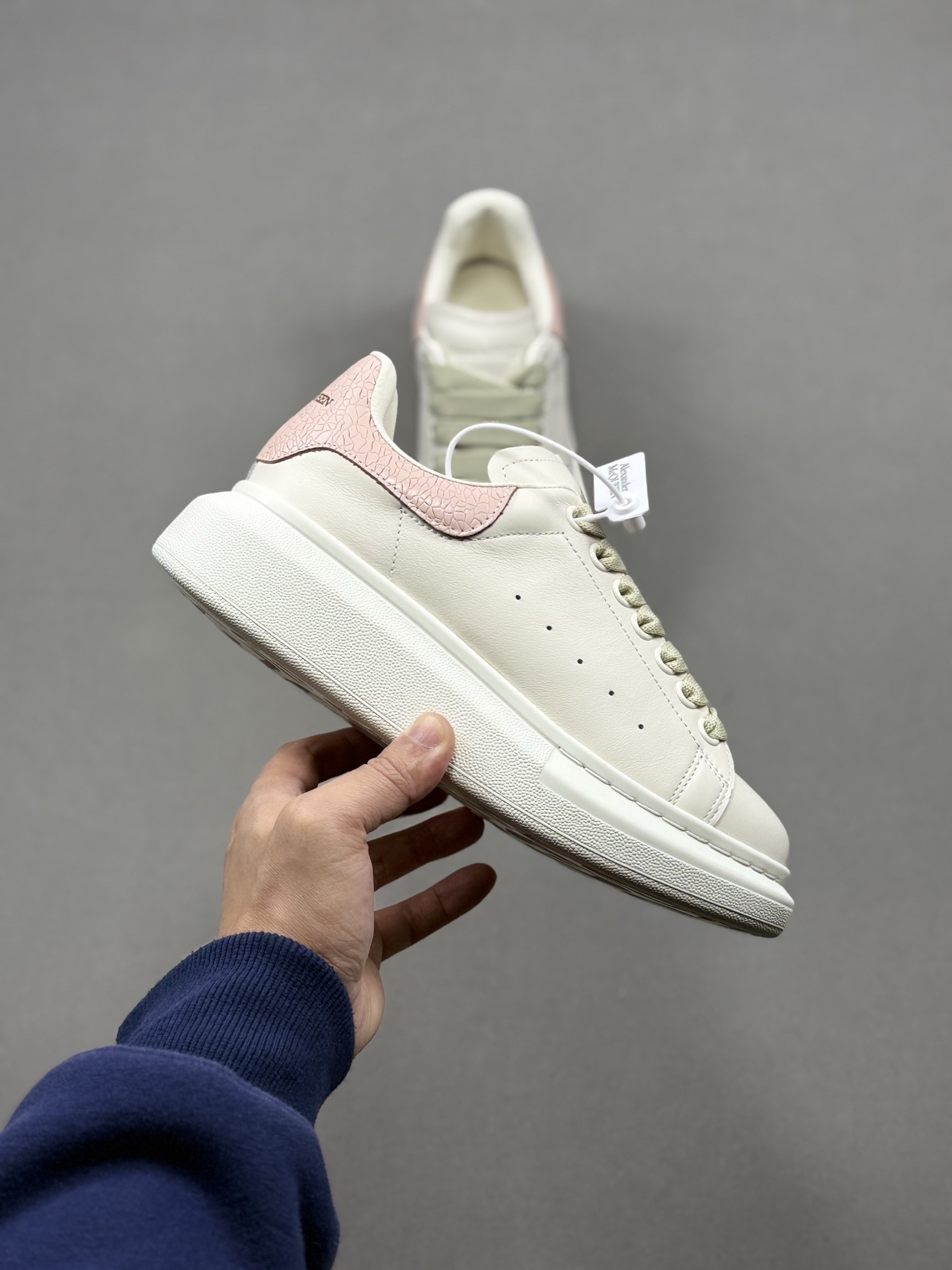 350 麦昆Alexander McQueen Oversized Sneakers 低帮时装厚底休闲运动小白板鞋