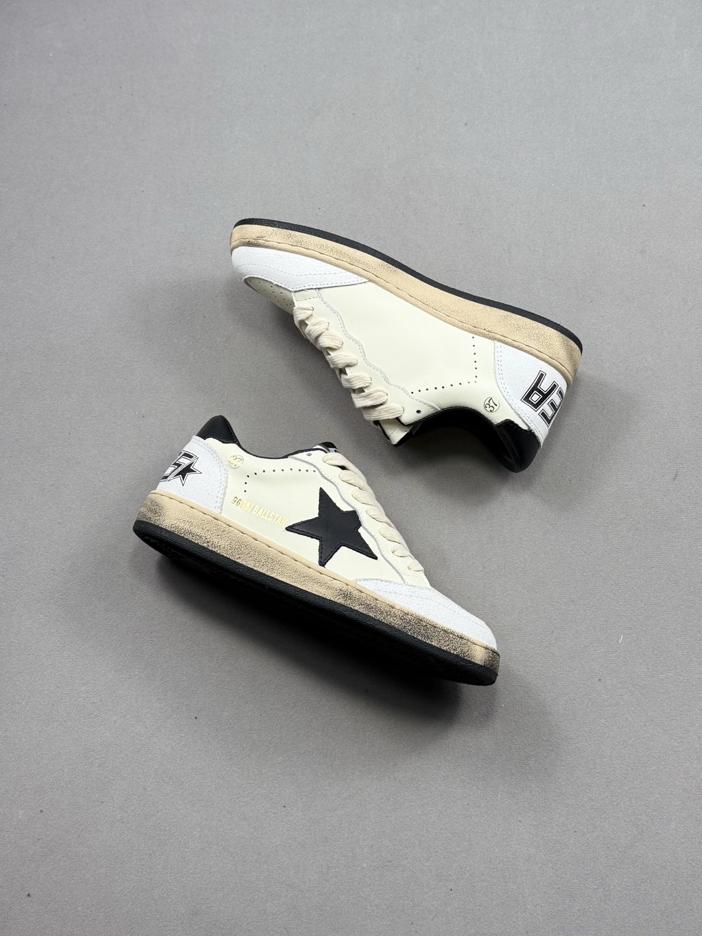 380 GGDB Golden Goose Super Star系列小脏运动鞋