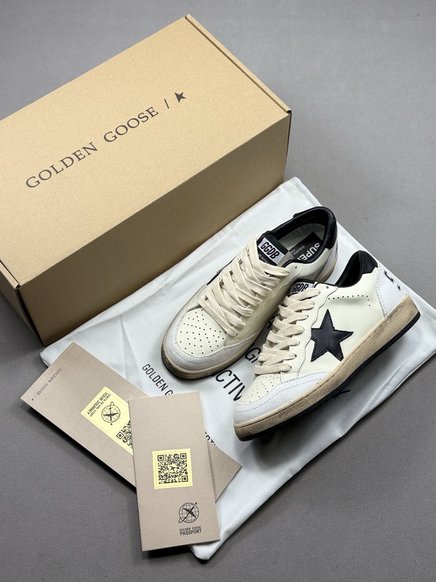380 GGDB Golden Goose Super Star系列小脏运动鞋