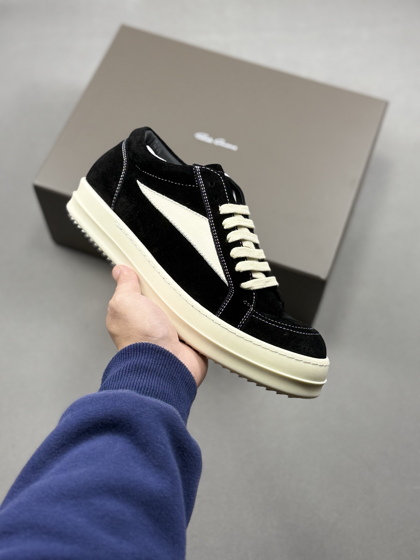 500 RO欧文斯Rickowens 主线 经典西瓜头款式“RO低帮黑白进口原料牛皮